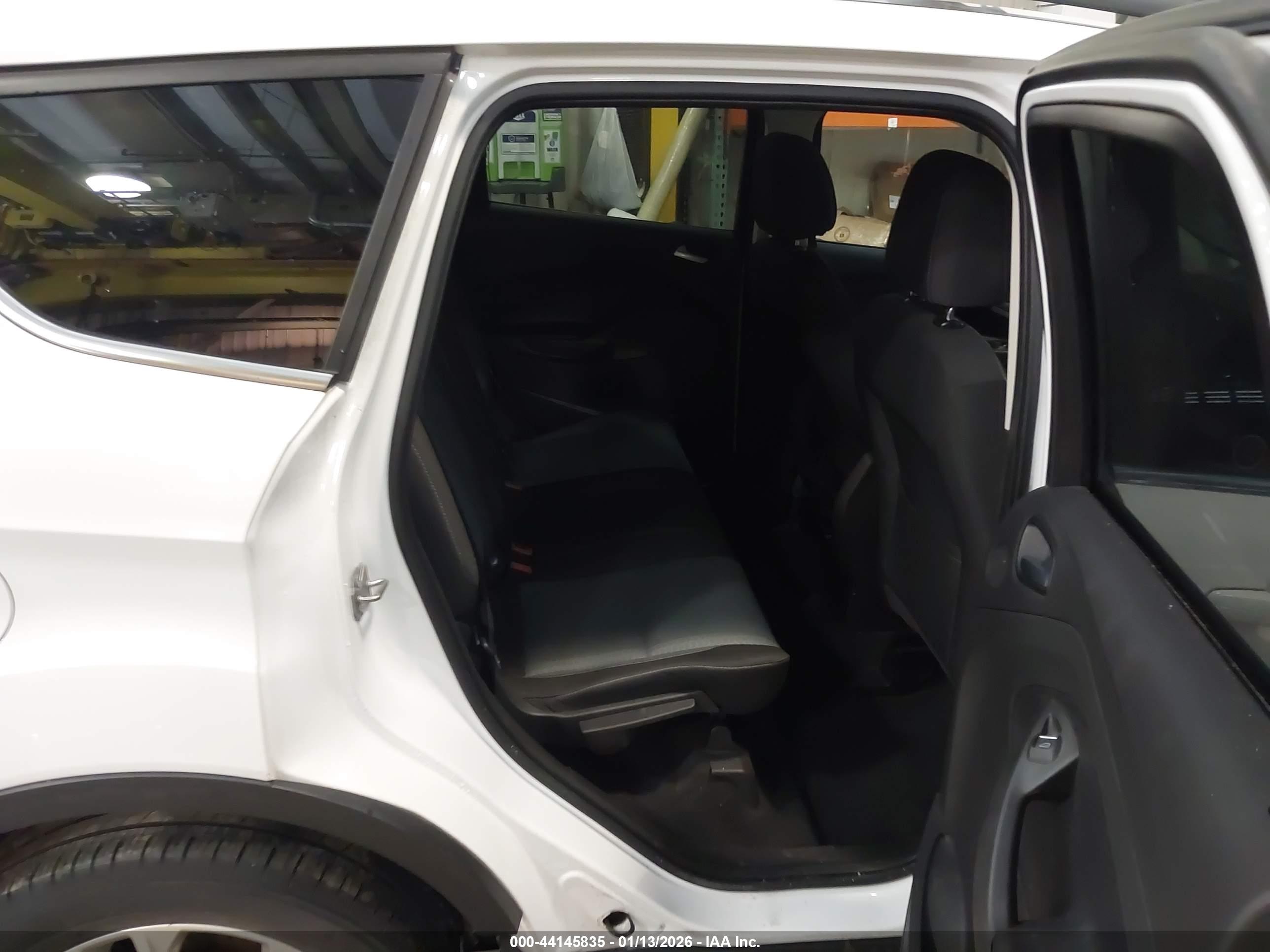 FORD ESCAPE image 8
