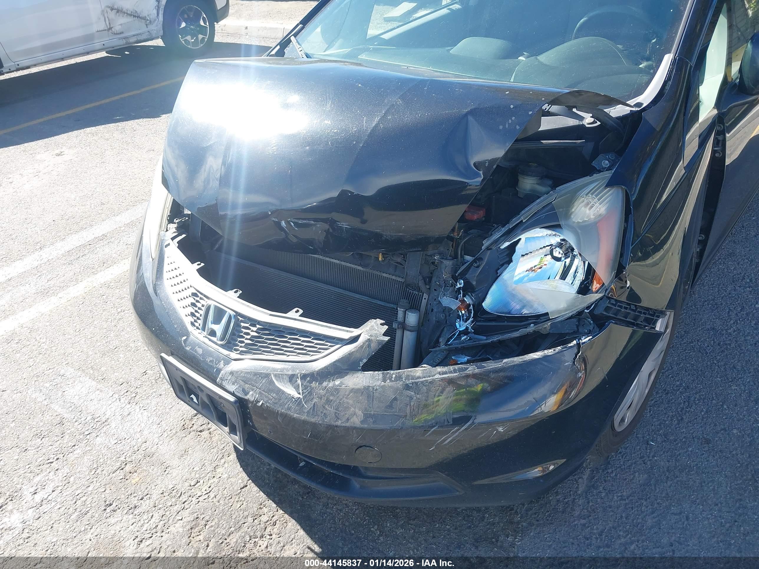 HONDA FIT image 6
