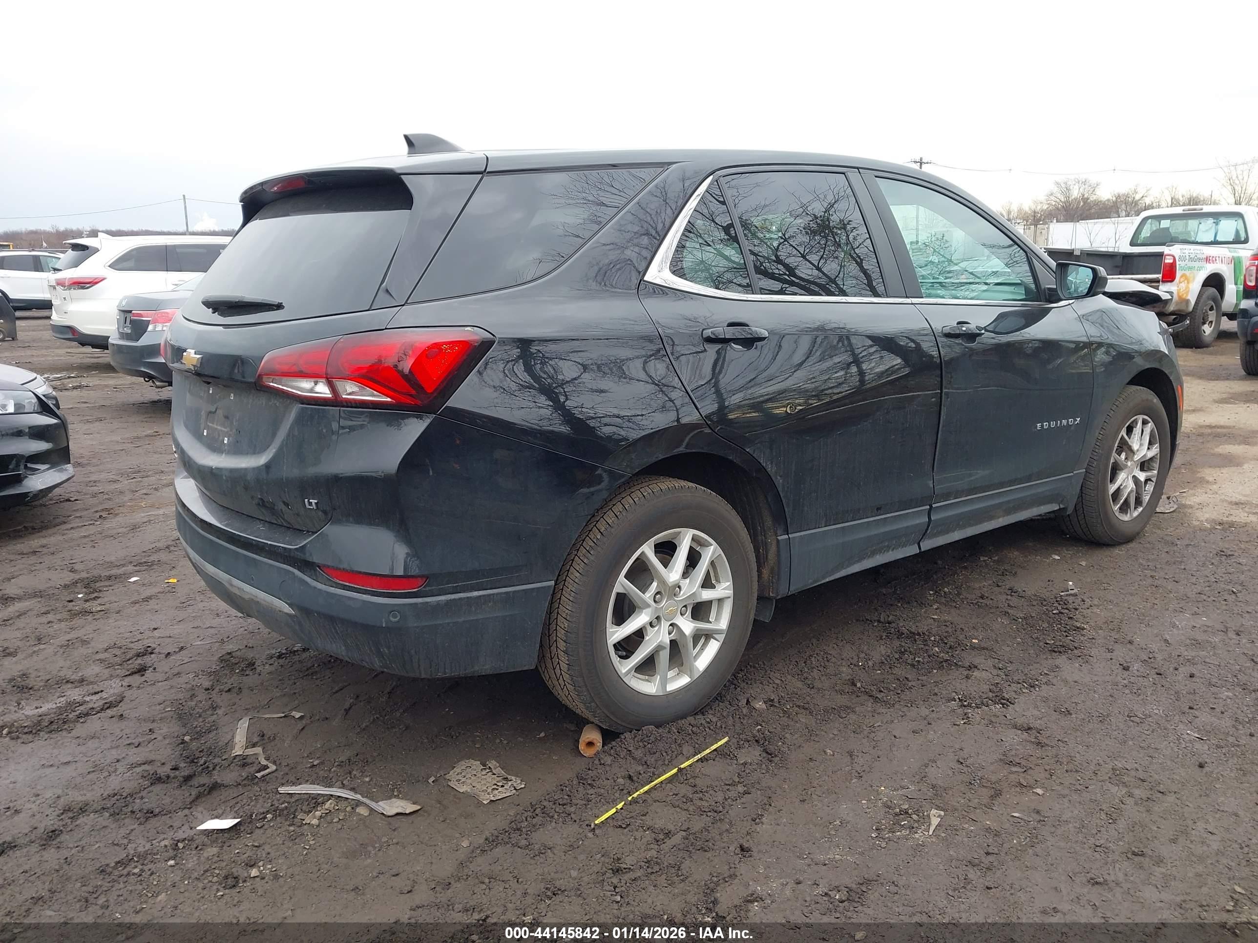 CHEVROLET EQUINOX image 4