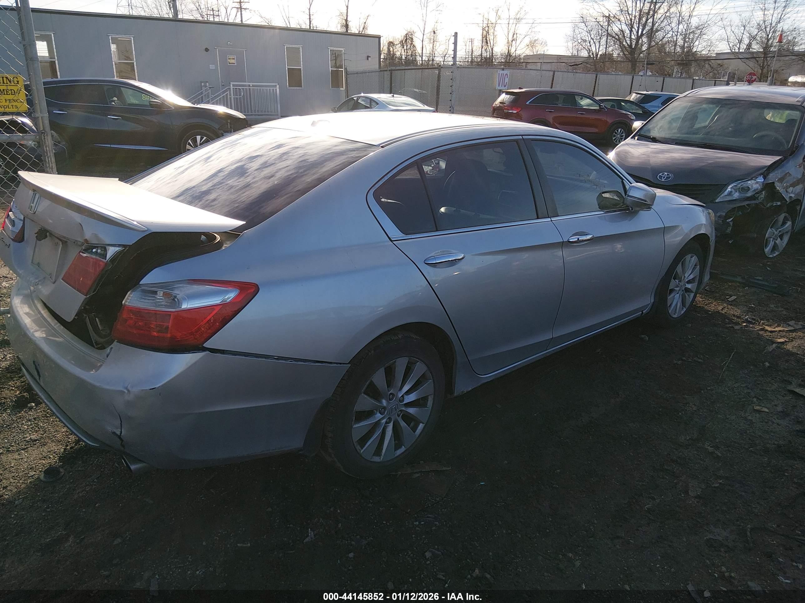 HONDA ACCORD image 4