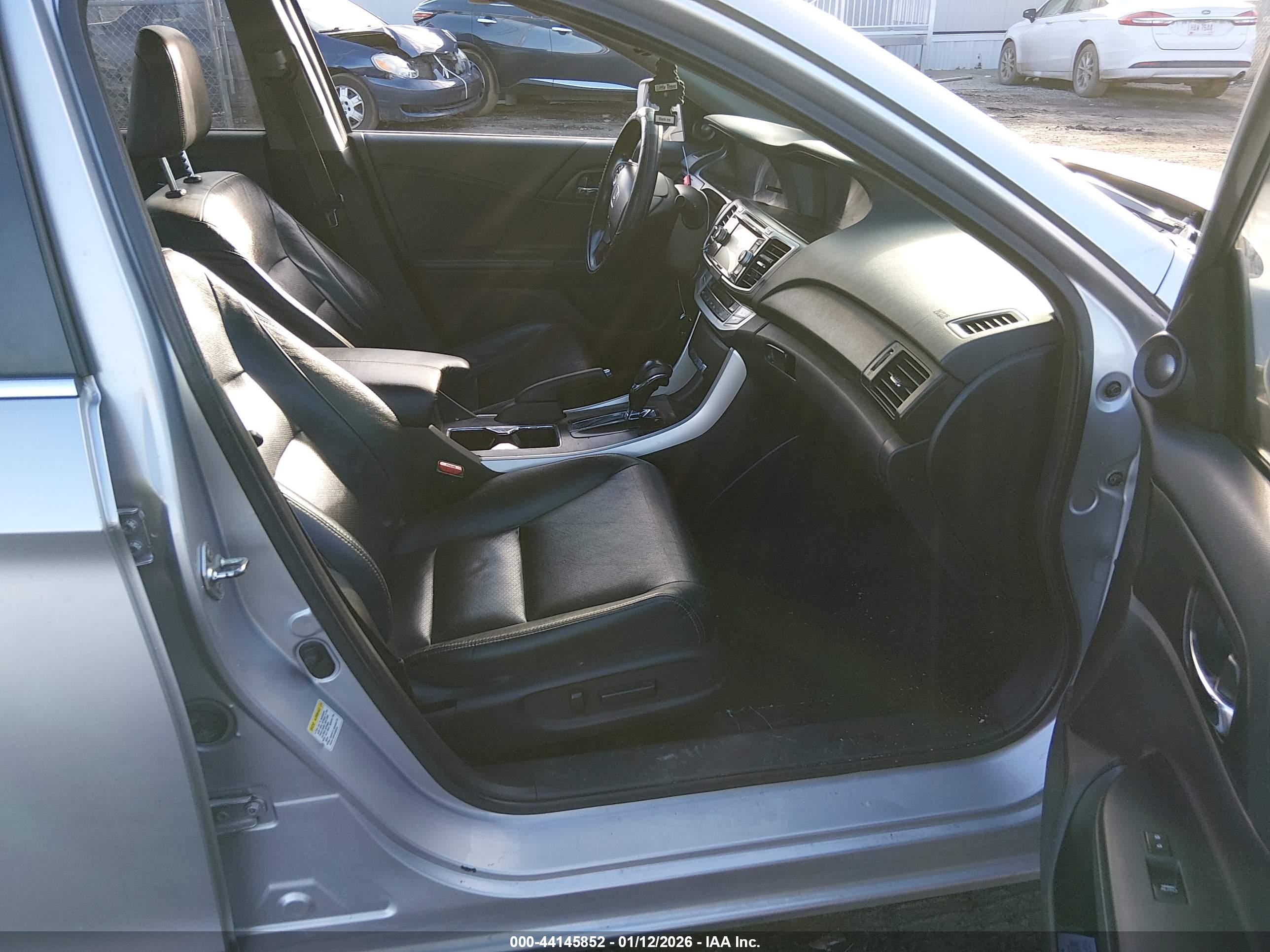 HONDA ACCORD image 5