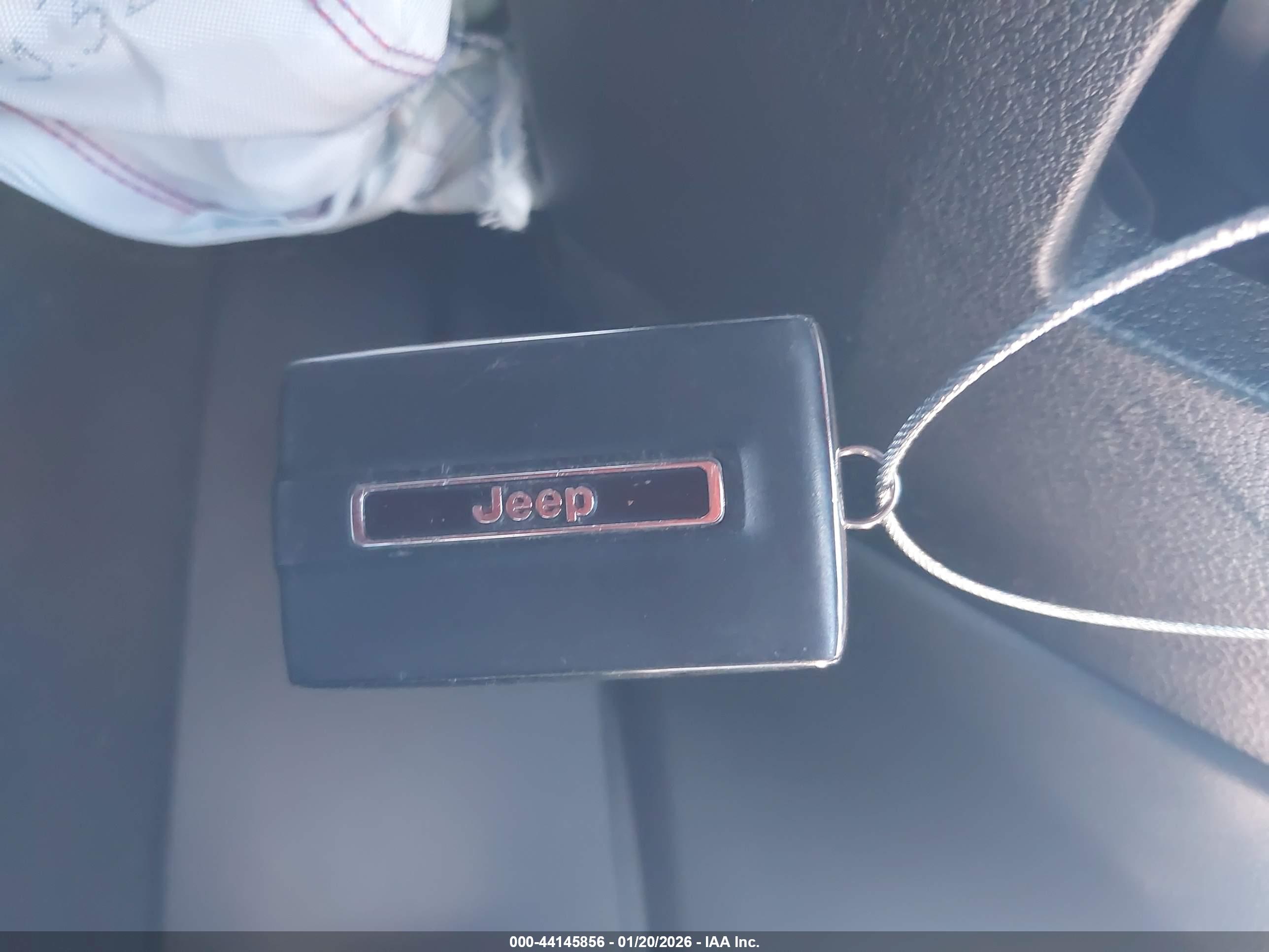 JEEP GRAND image 11