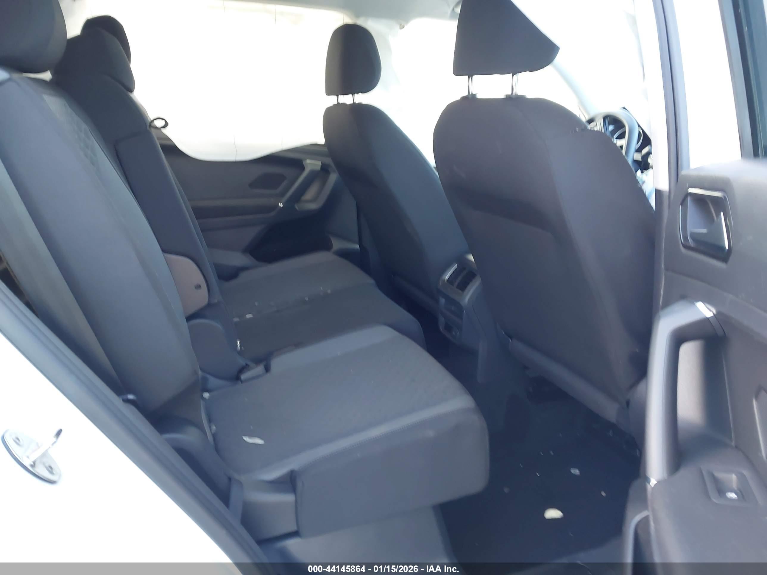 VOLKSWAGEN TIGUAN image 8
