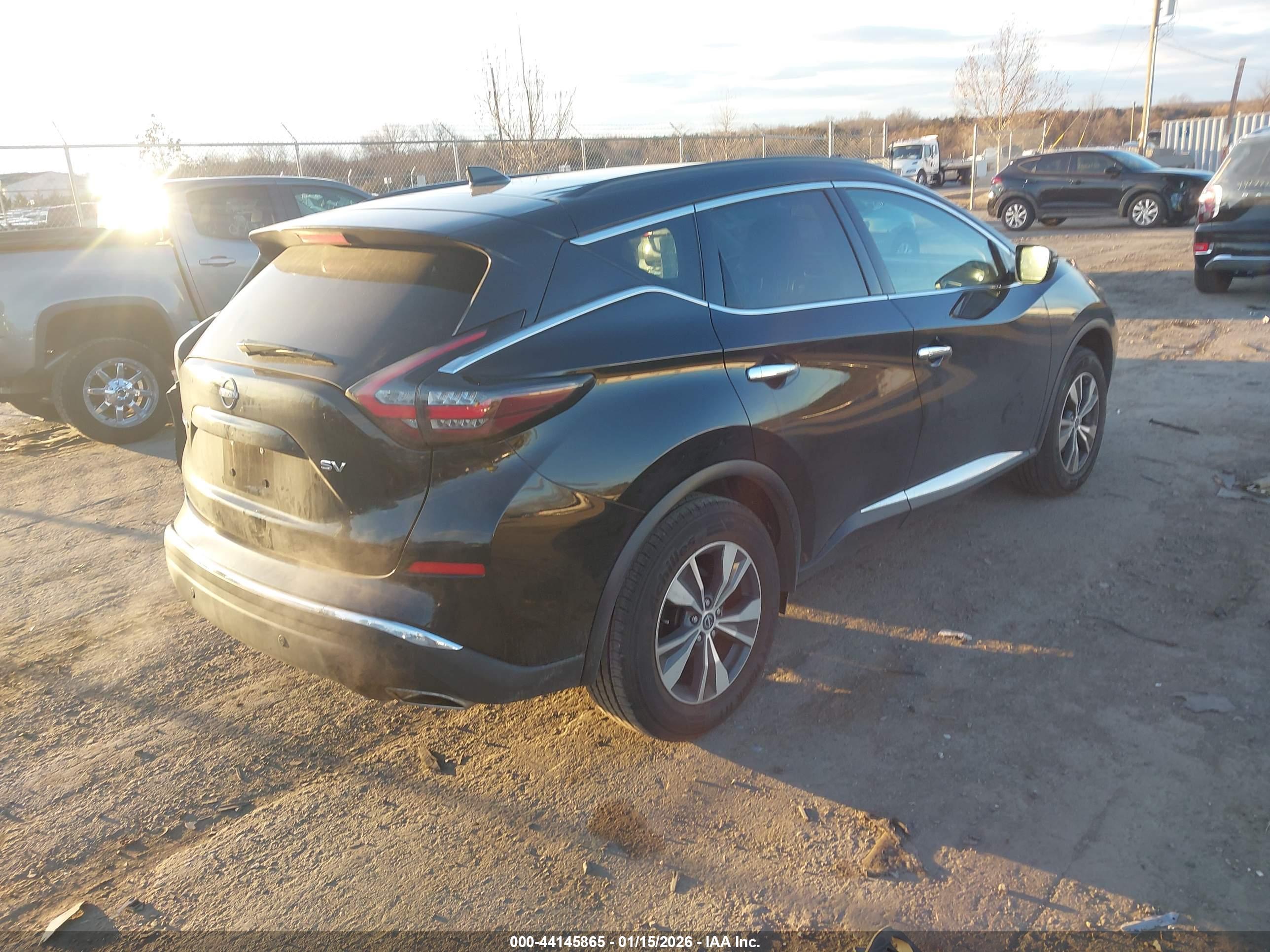 NISSAN MURANO image 4