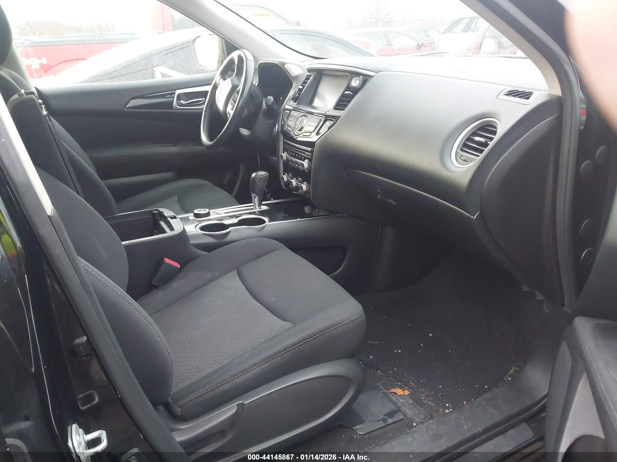 NISSAN PATHFINDER image 5