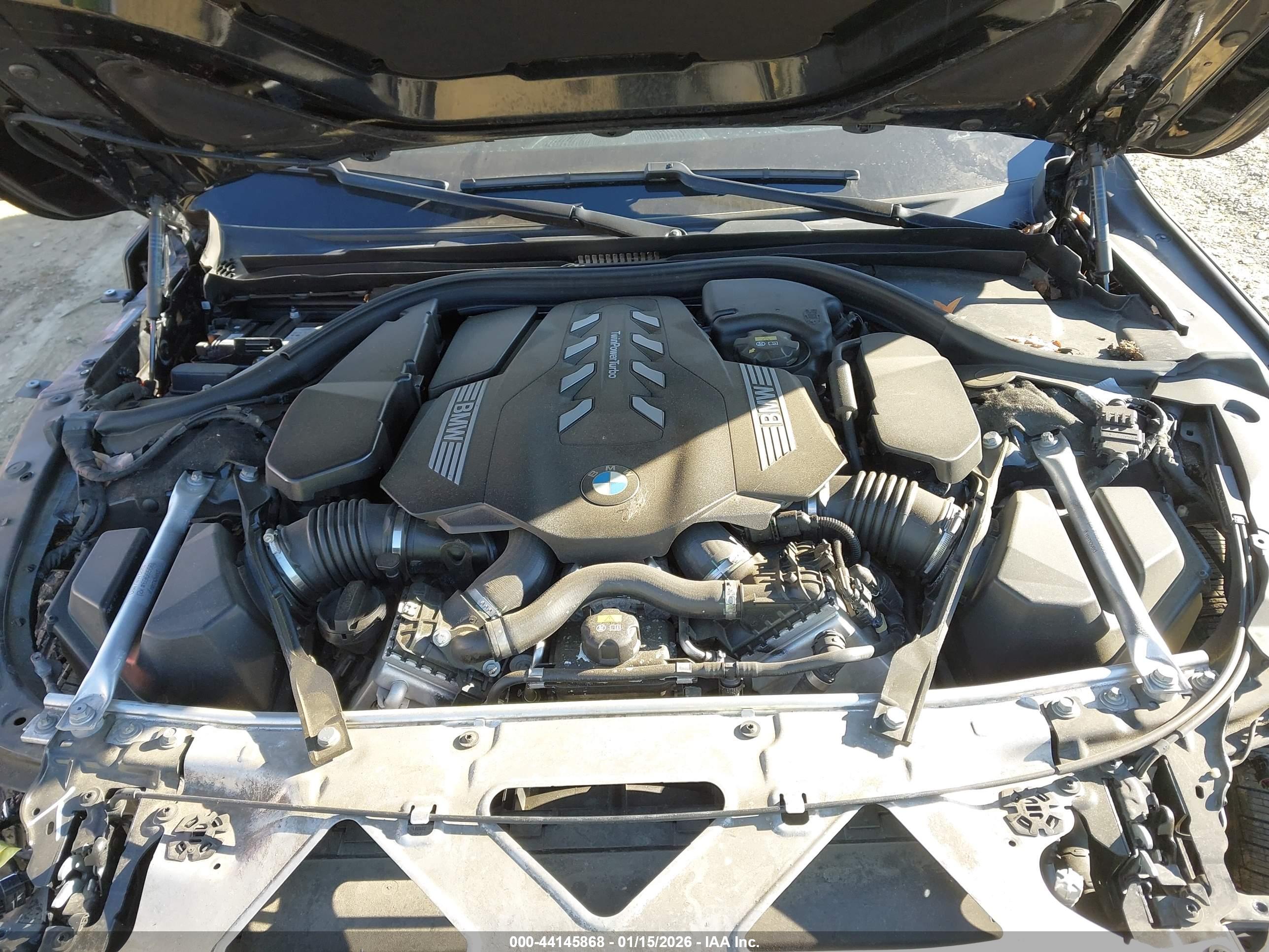 BMW 750I image 10