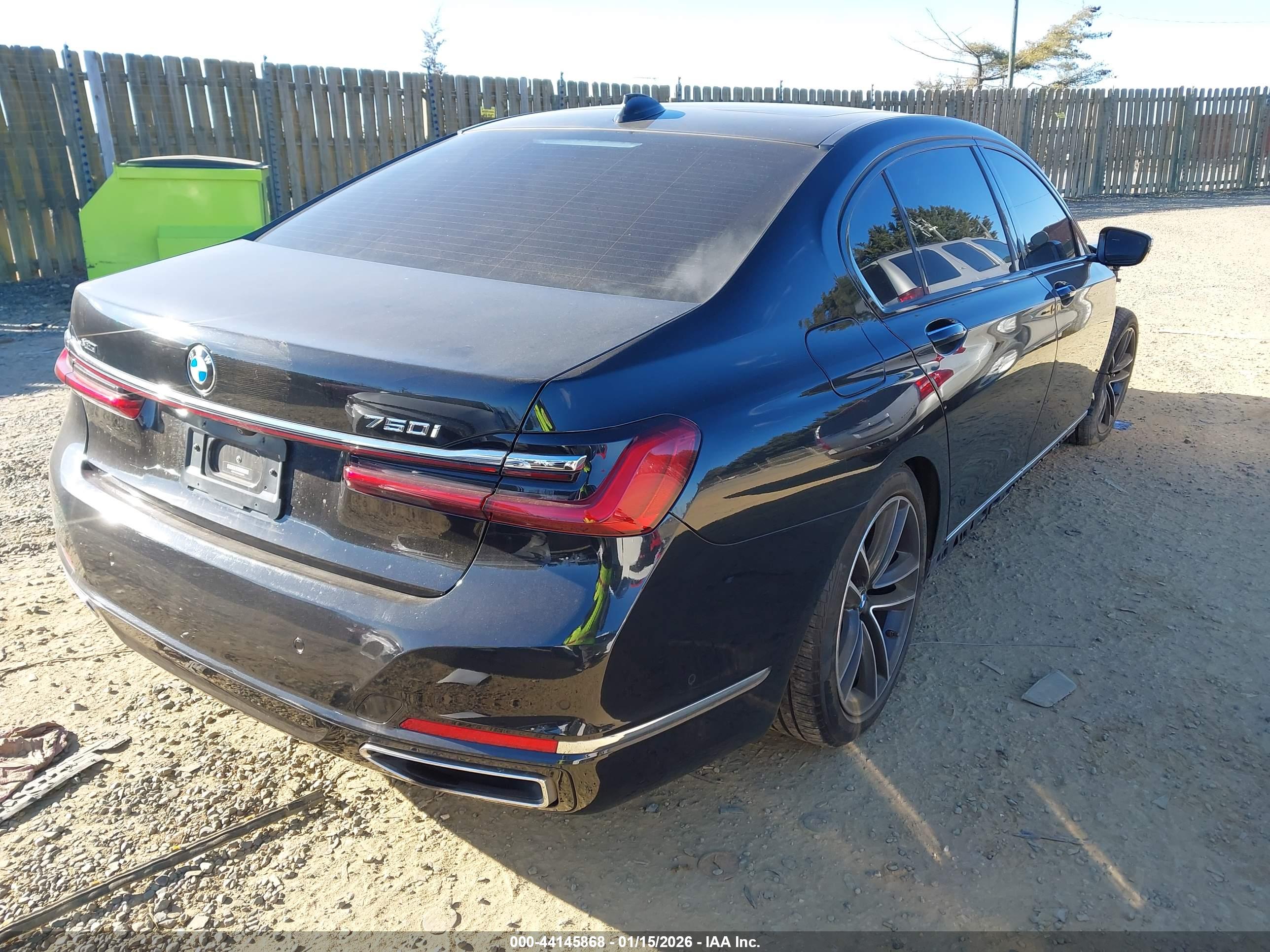 BMW 750I image 4