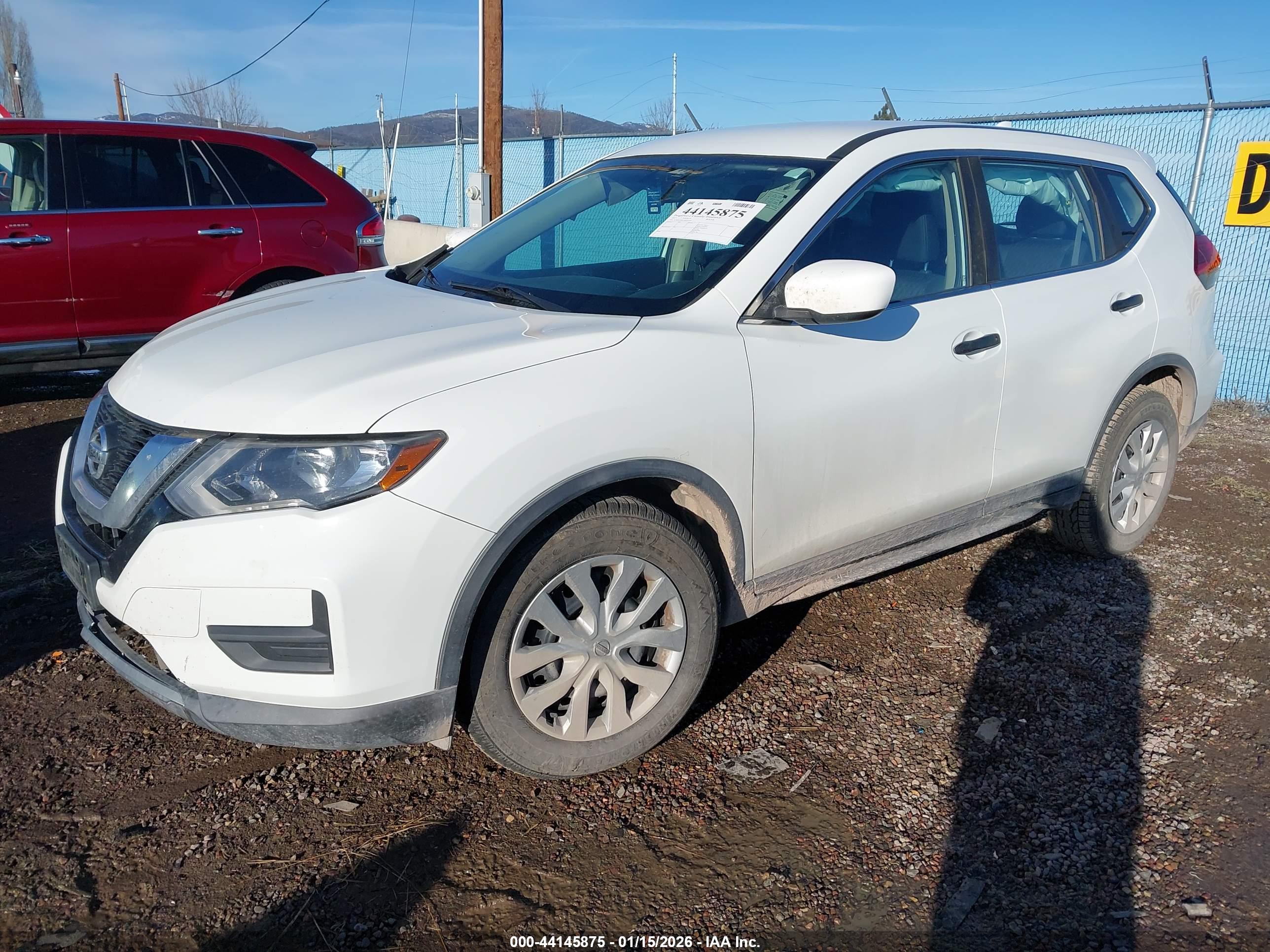 NISSAN ROGUE image 2