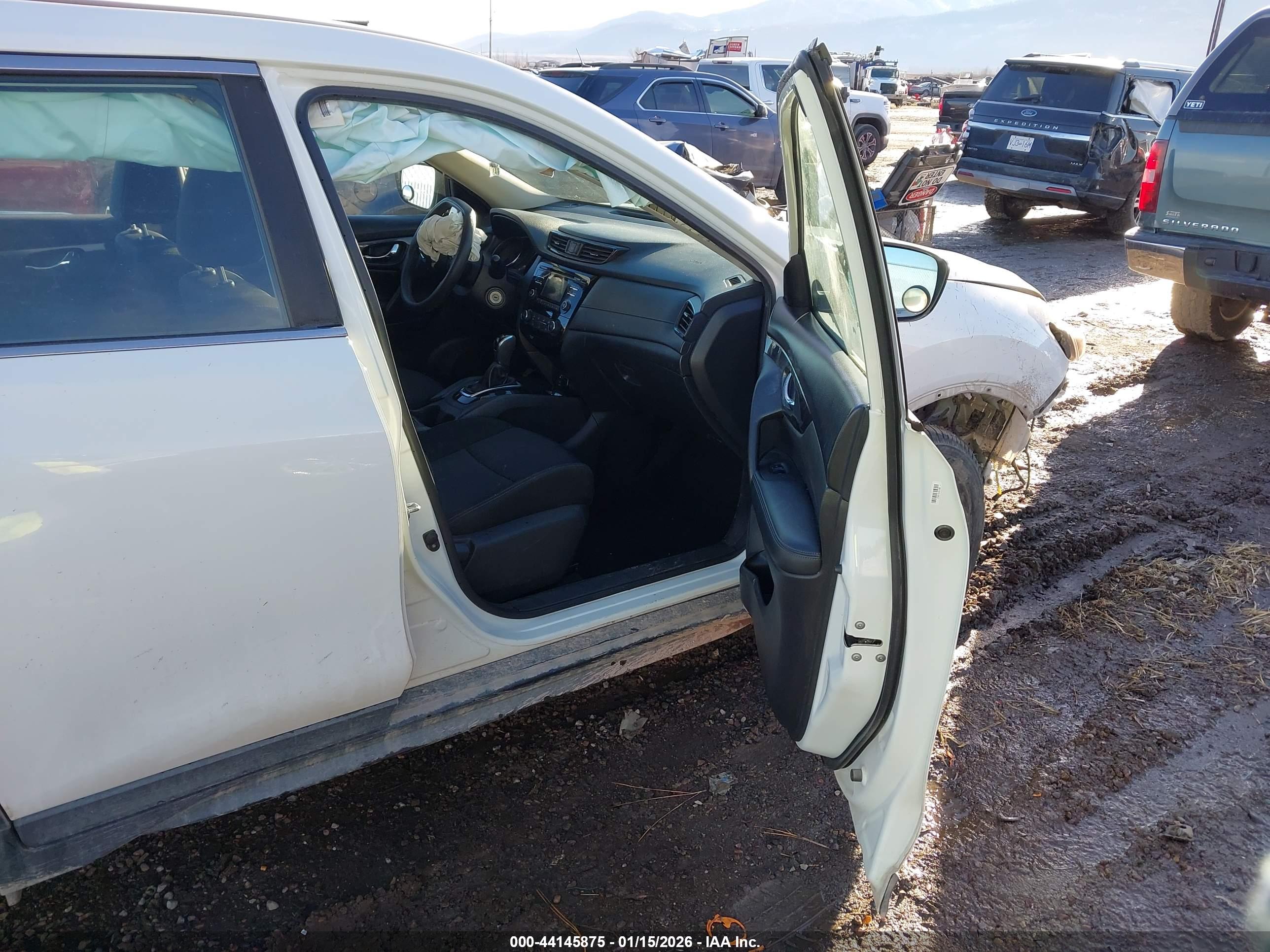 NISSAN ROGUE image 5