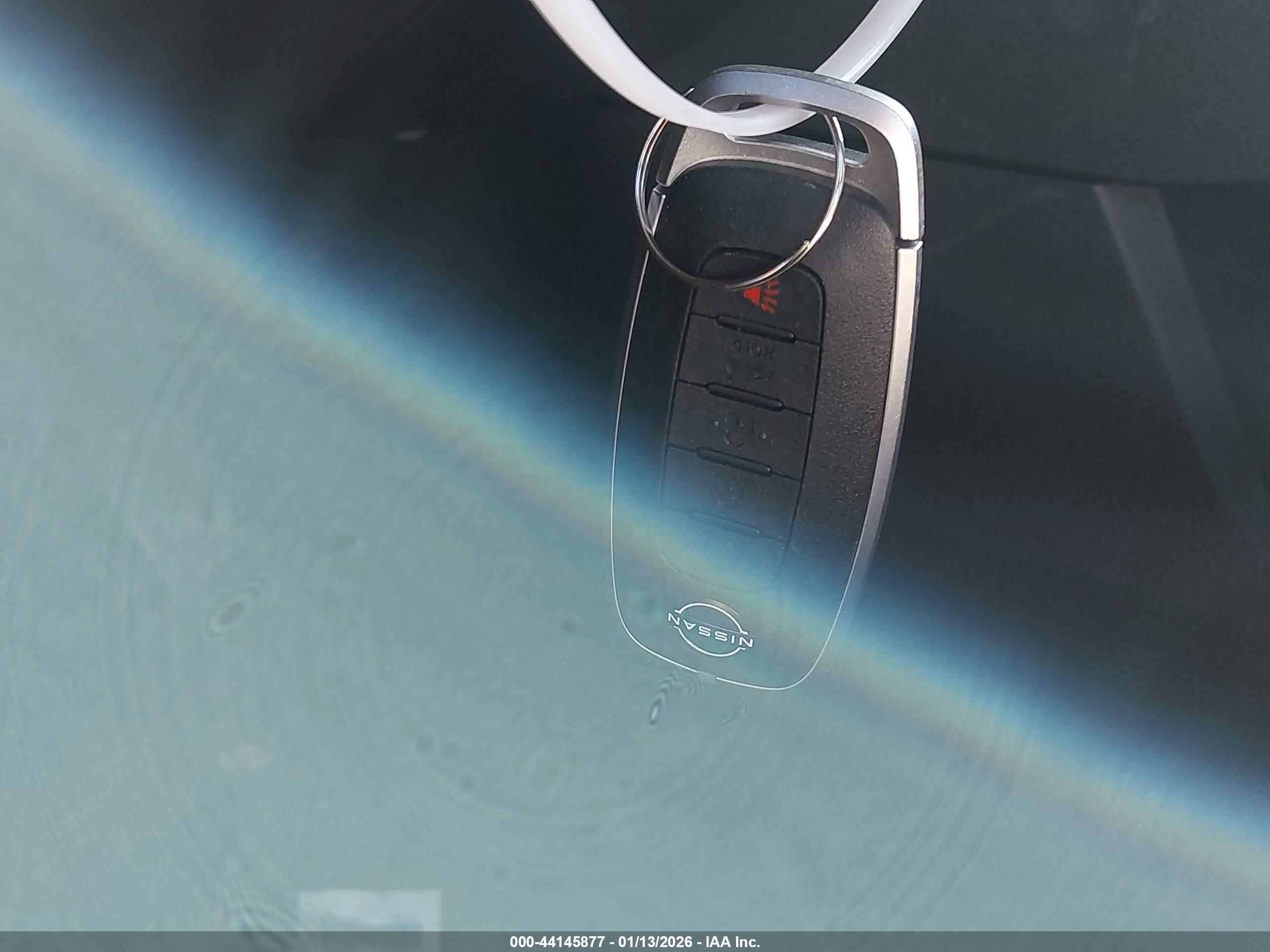 NISSAN ROGUE image 11