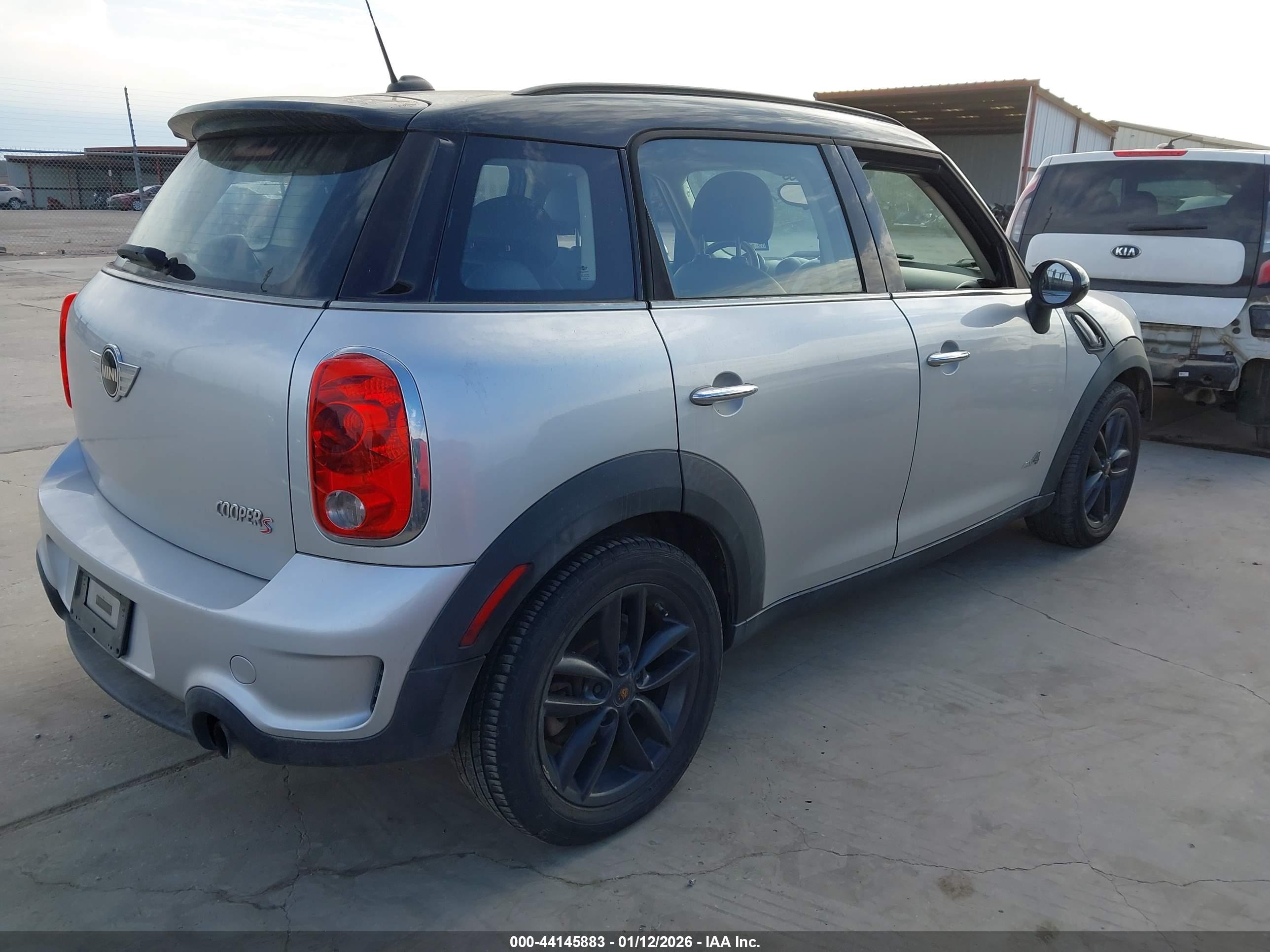MINI COOPER image 4