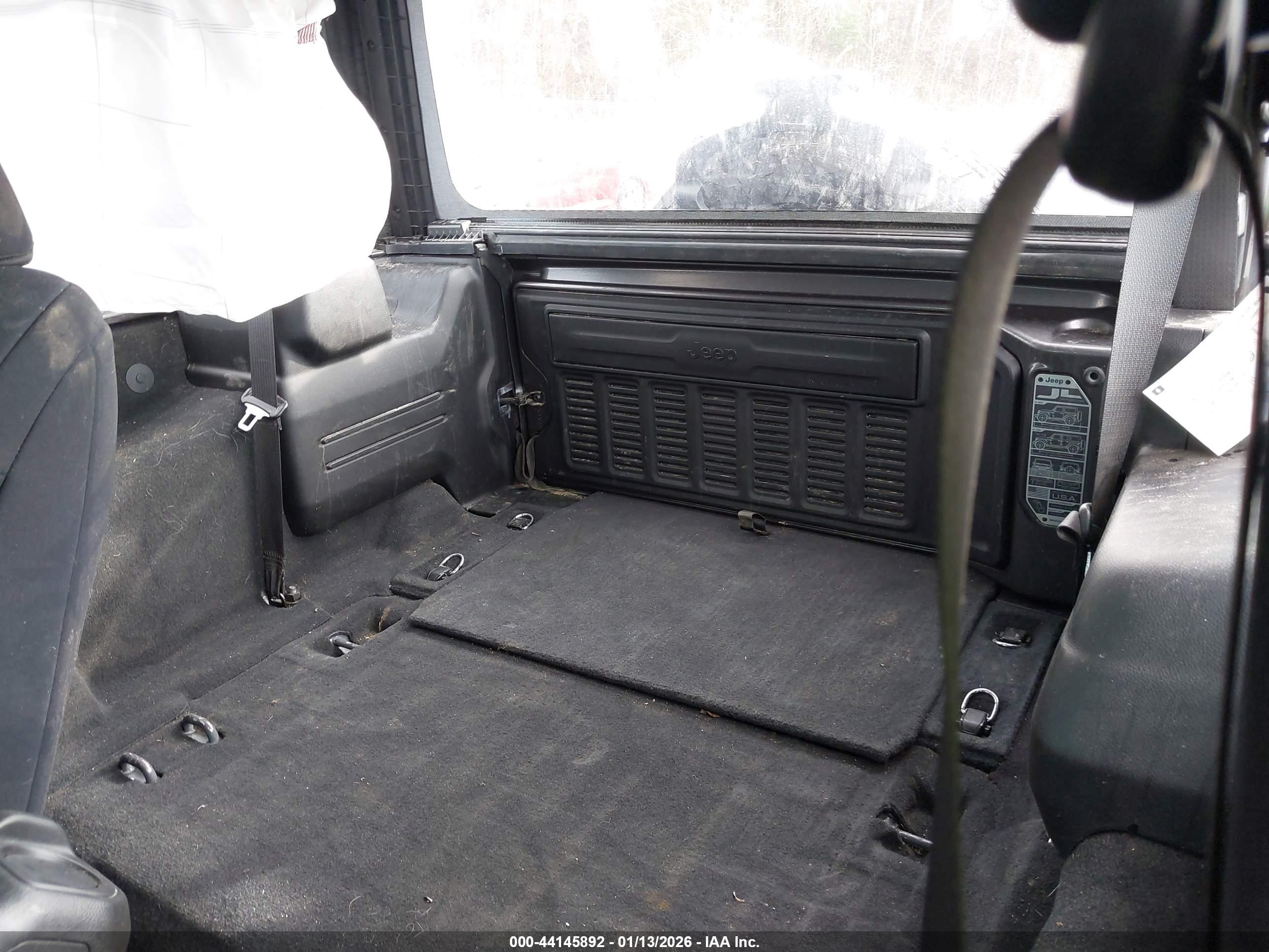 JEEP WRANGLER image 8