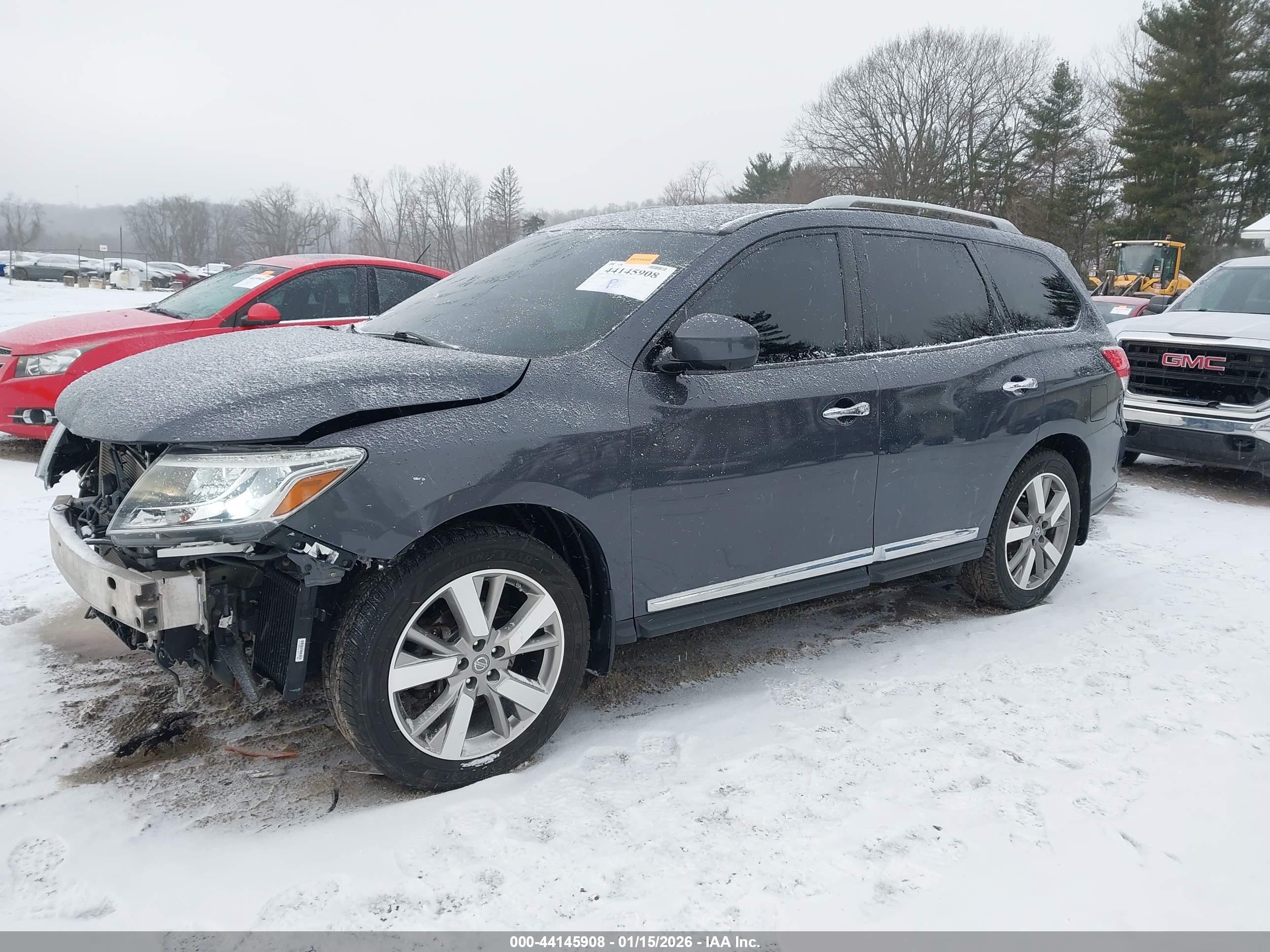 NISSAN PATHFINDER image 2