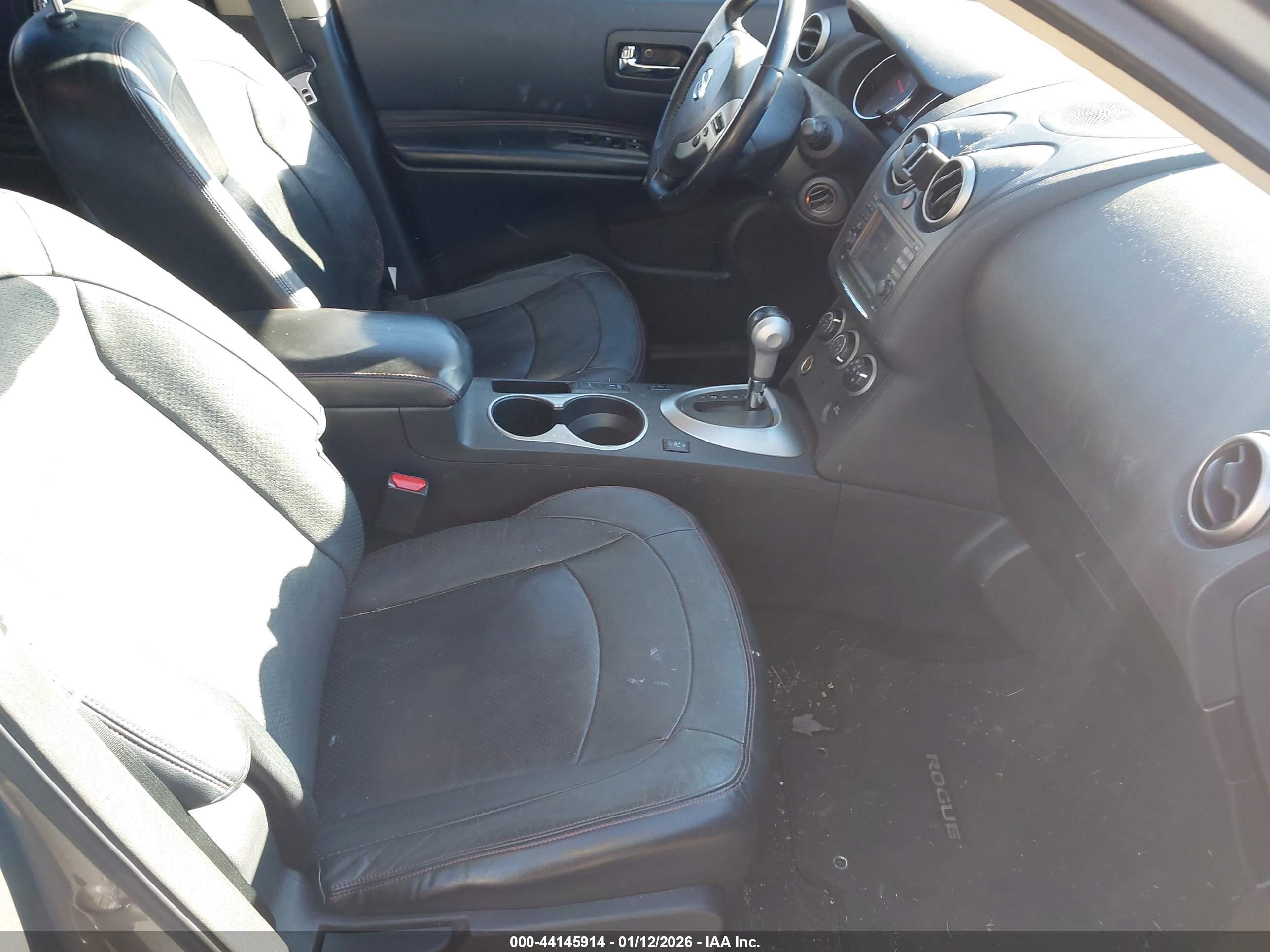 NISSAN ROGUE image 5