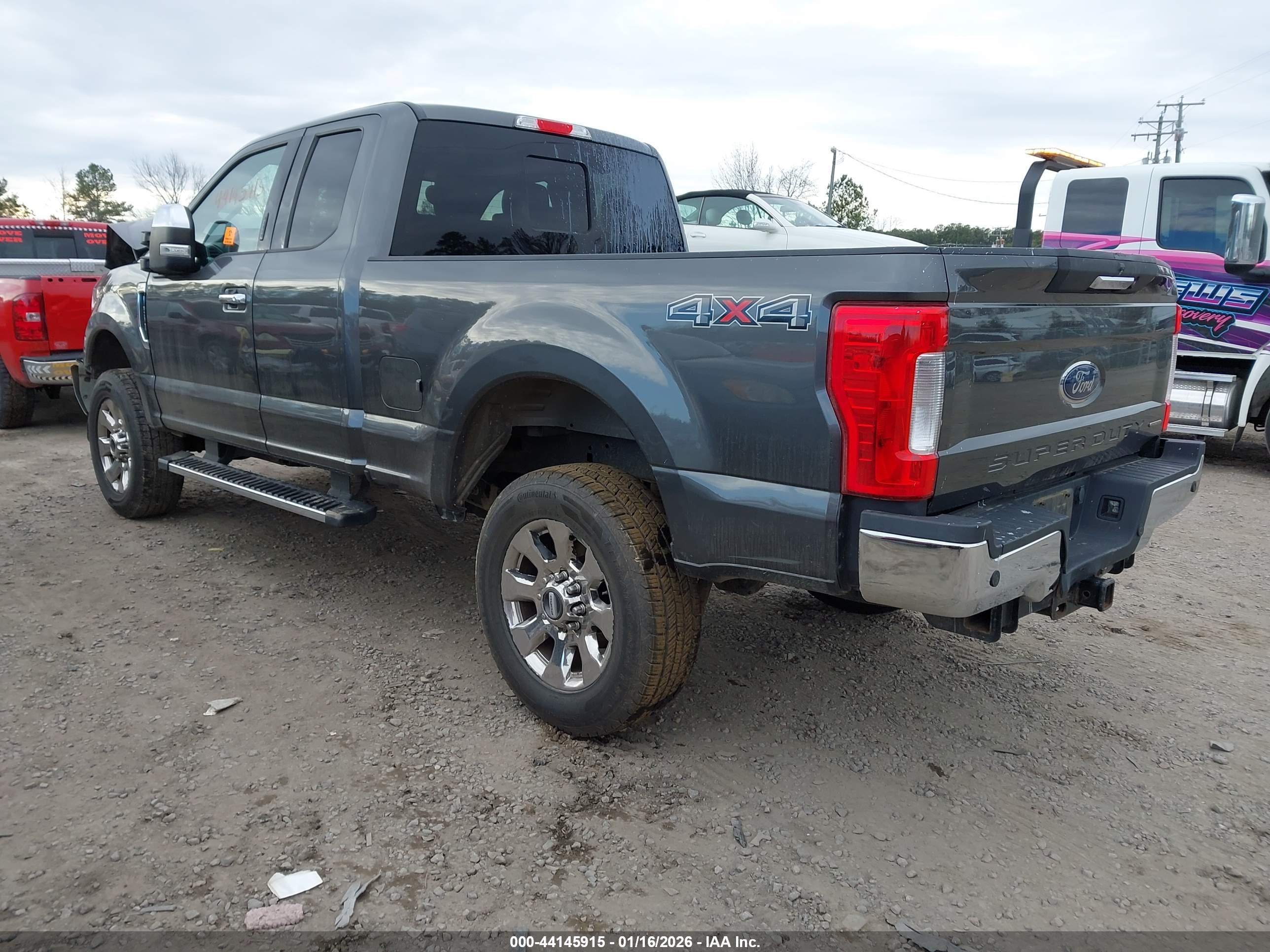 FORD F-250 image 3