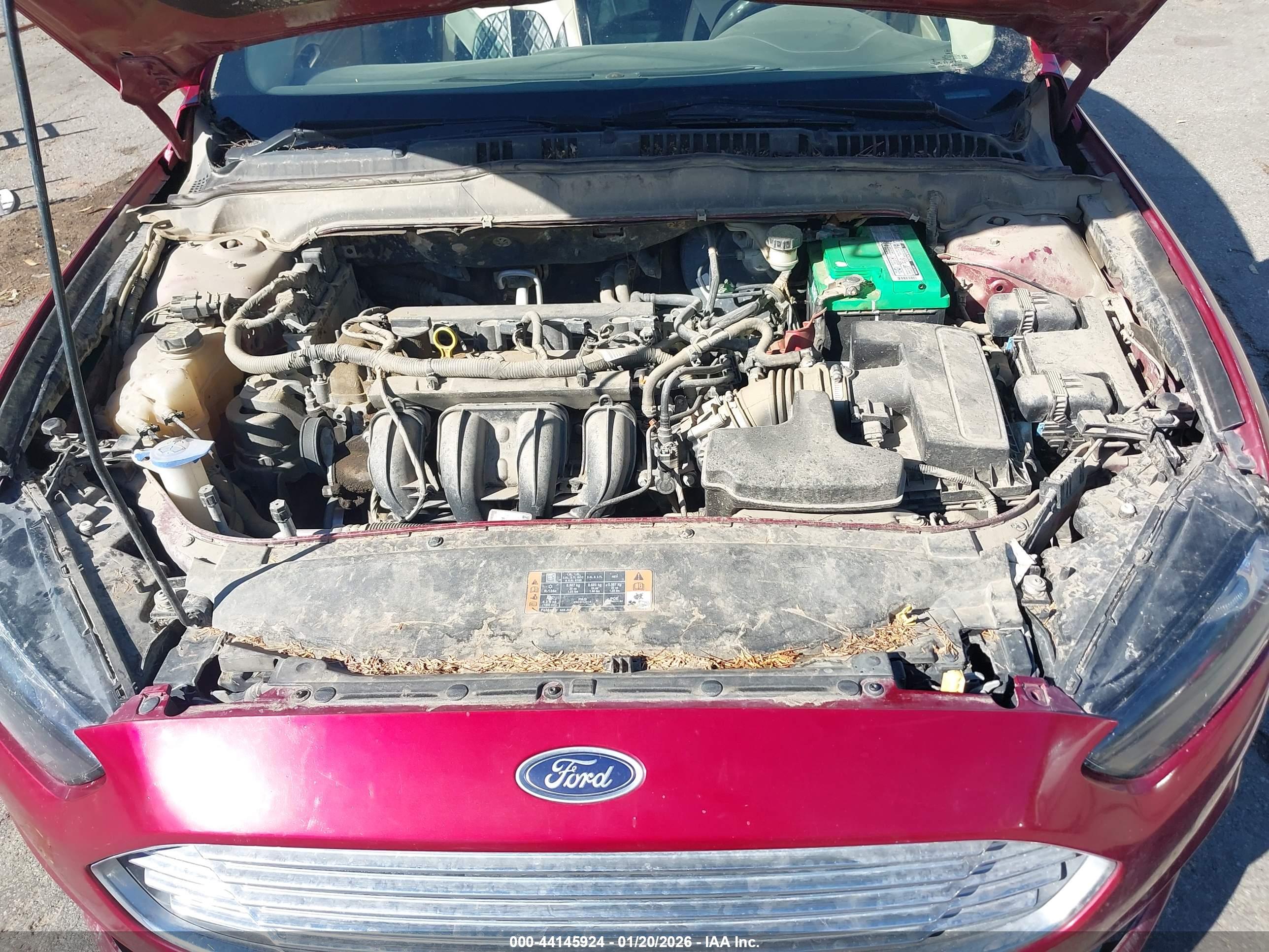 FORD FUSION image 10