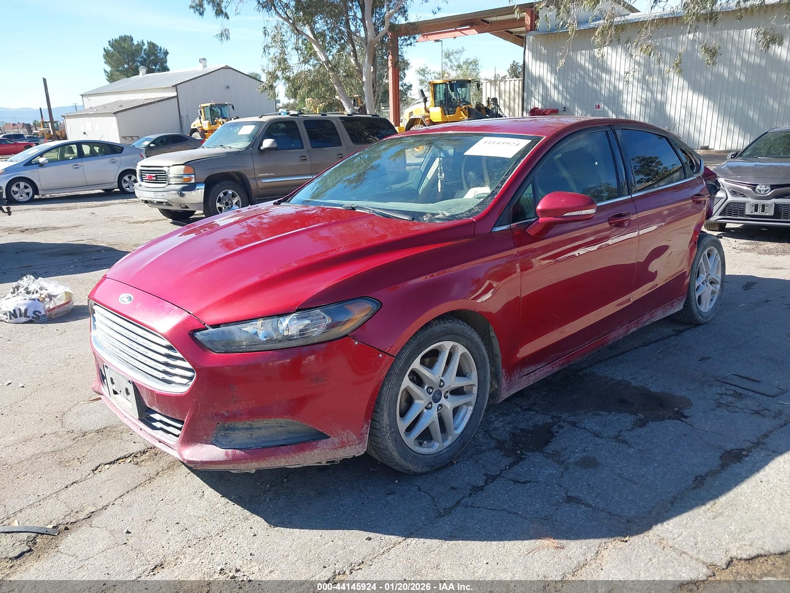 FORD FUSION image 2