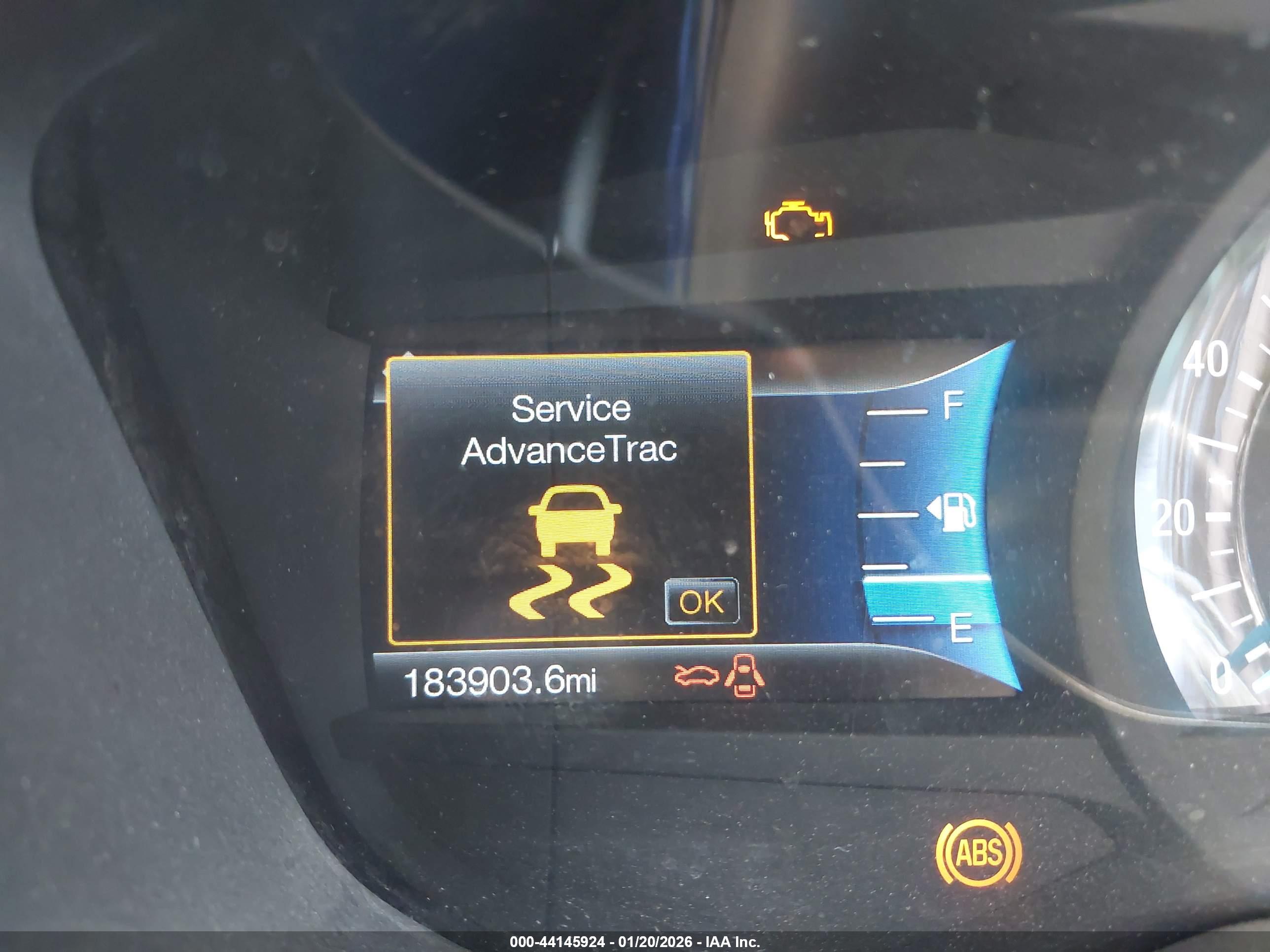 FORD FUSION image 7