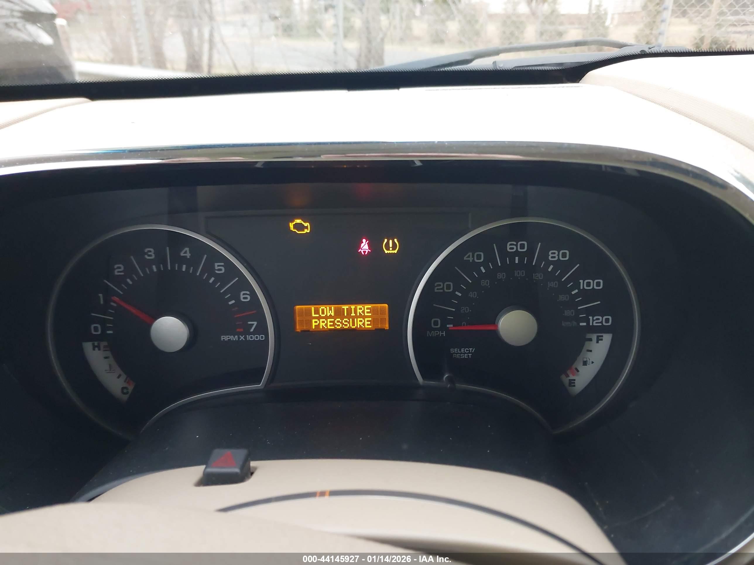FORD EXPLORER image 7