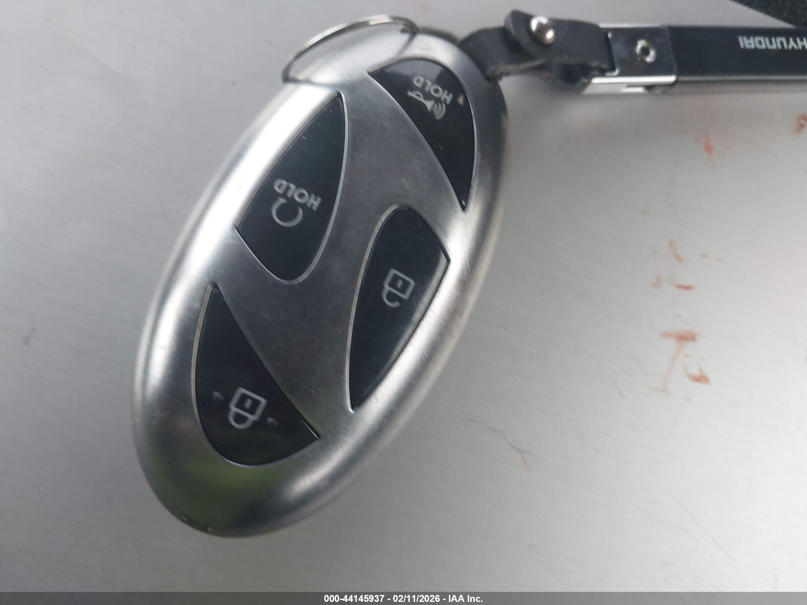 HYUNDAI KONA image 11