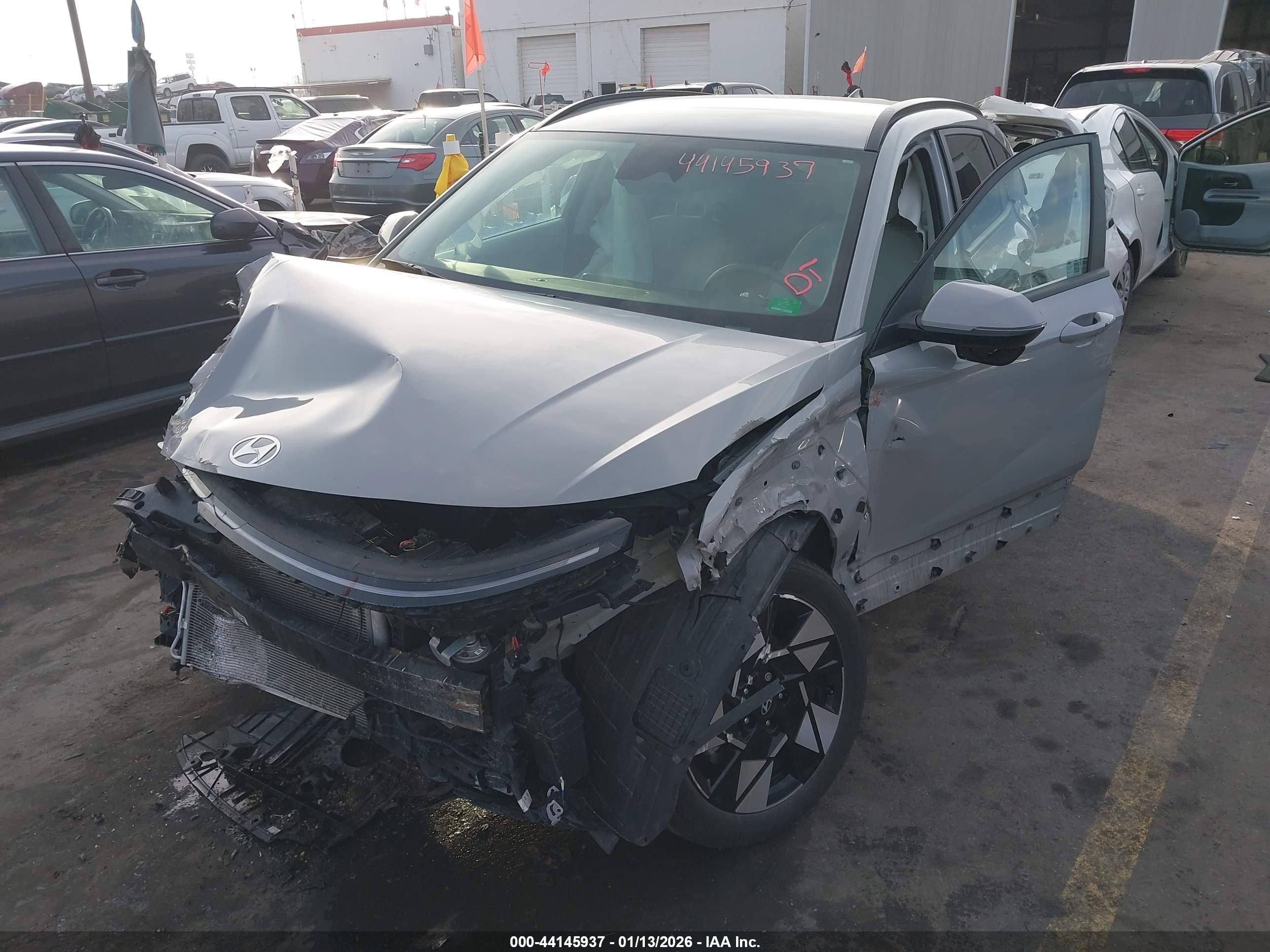 HYUNDAI KONA image 6