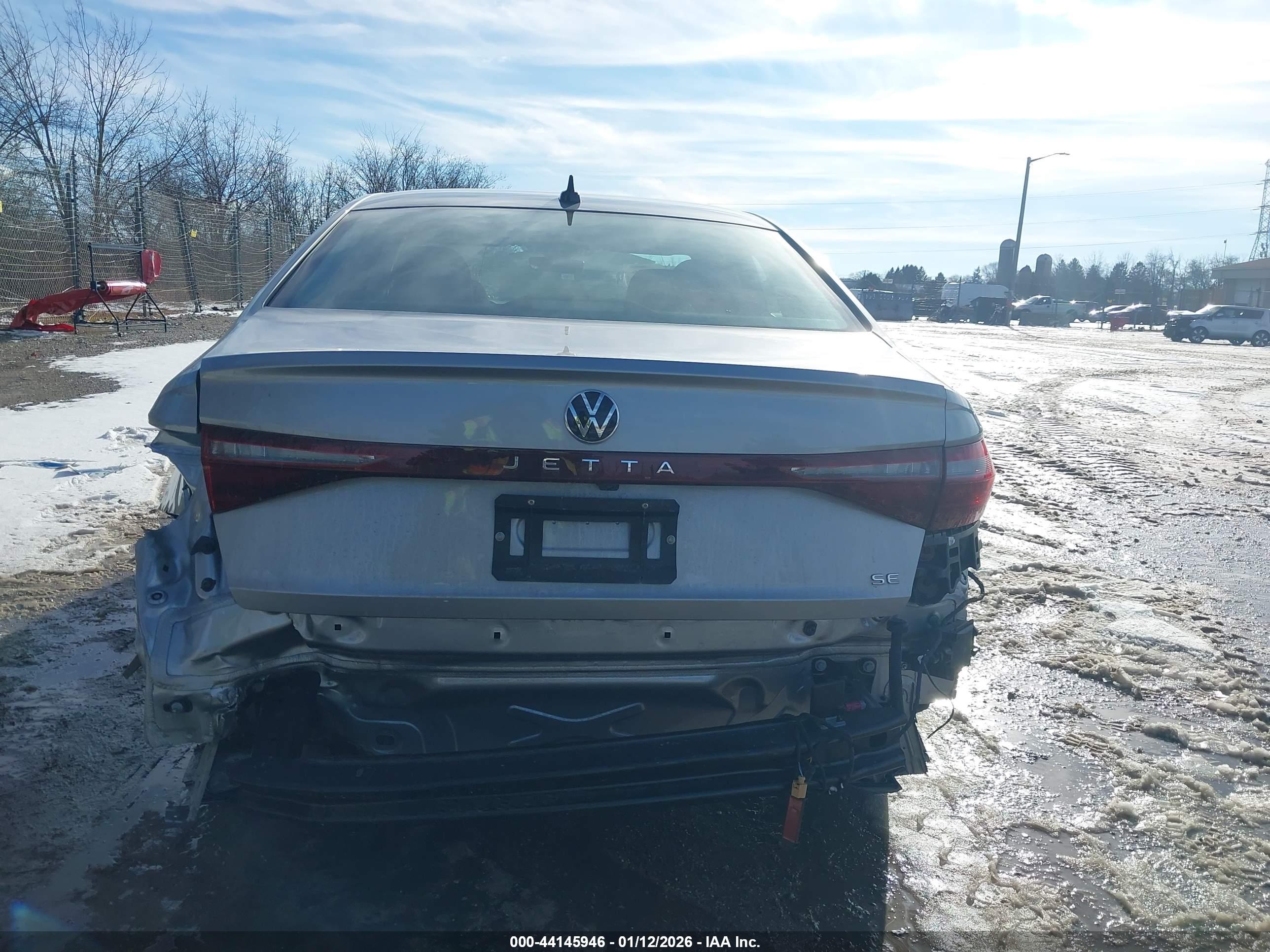 VOLKSWAGEN JETTA image 6
