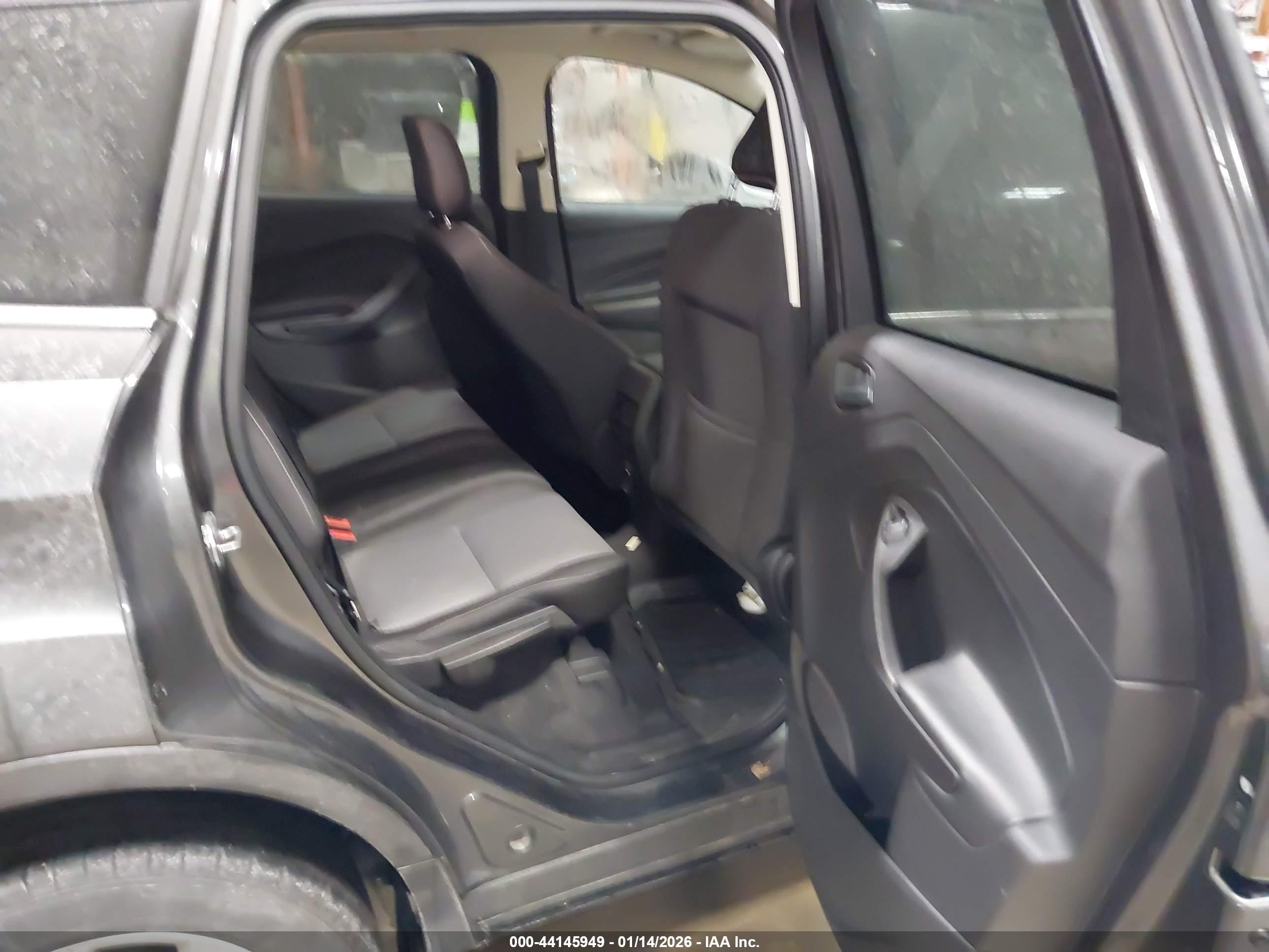 FORD ESCAPE image 8