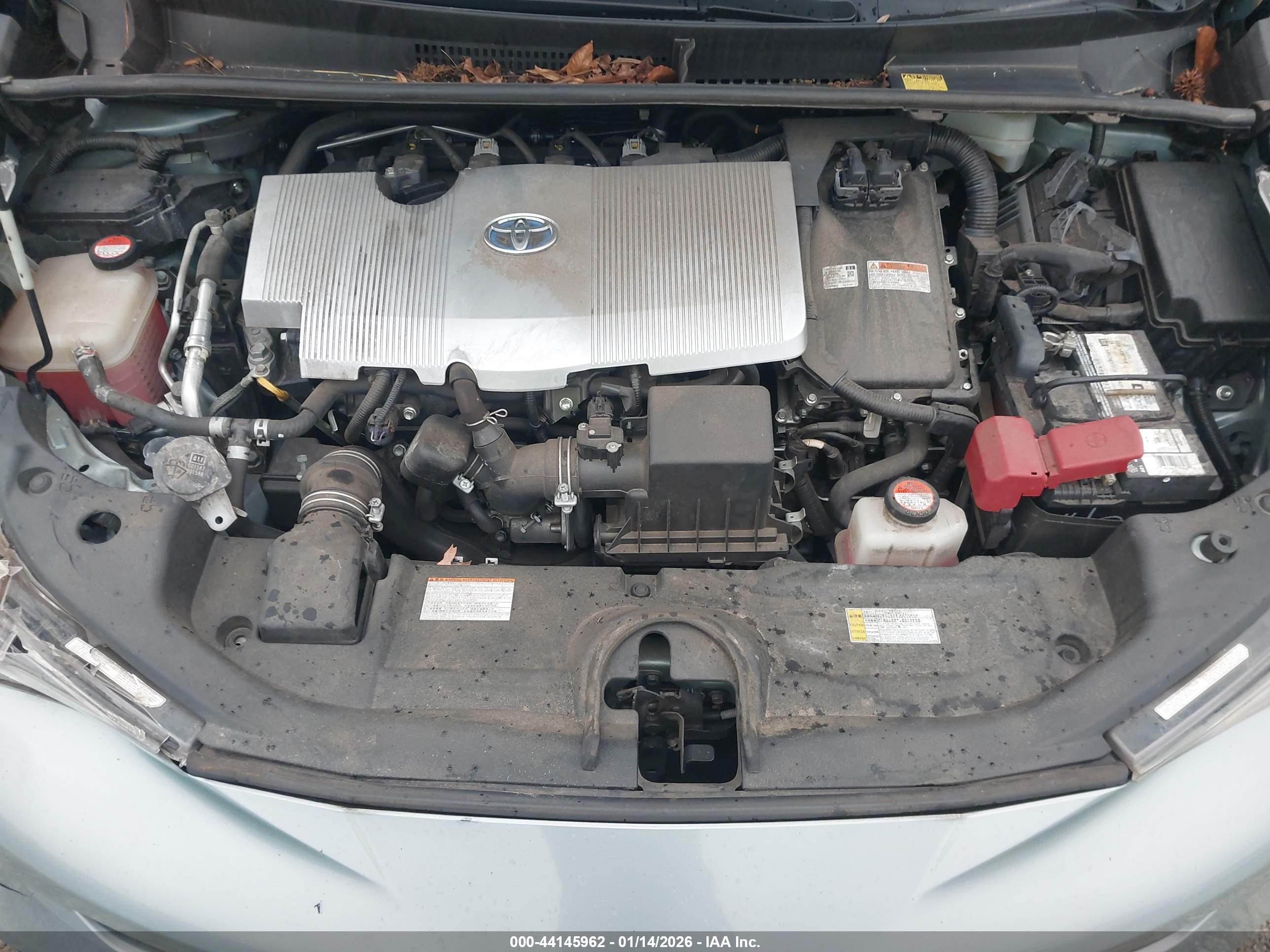 TOYOTA PRIUS image 10
