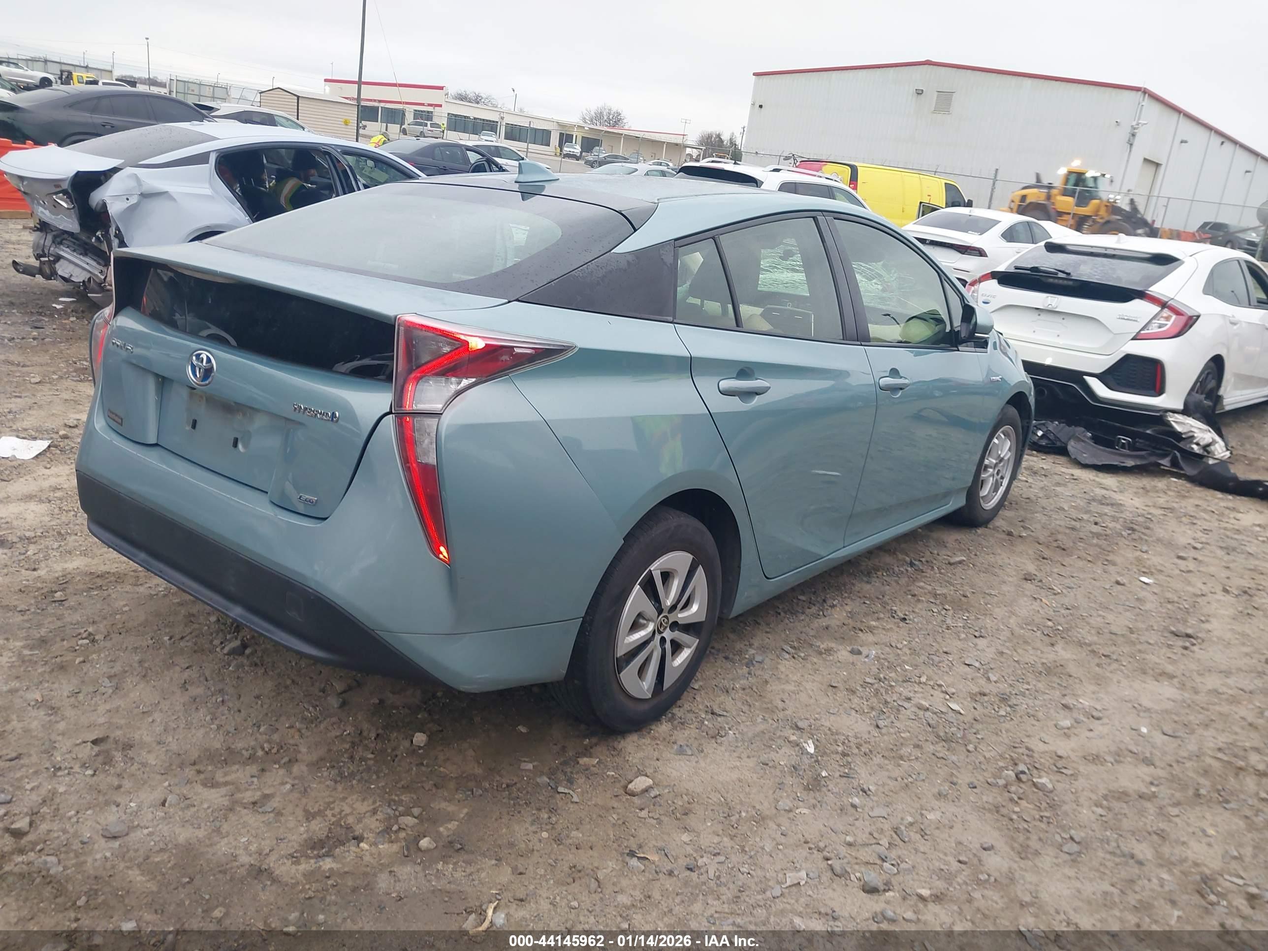 TOYOTA PRIUS image 4