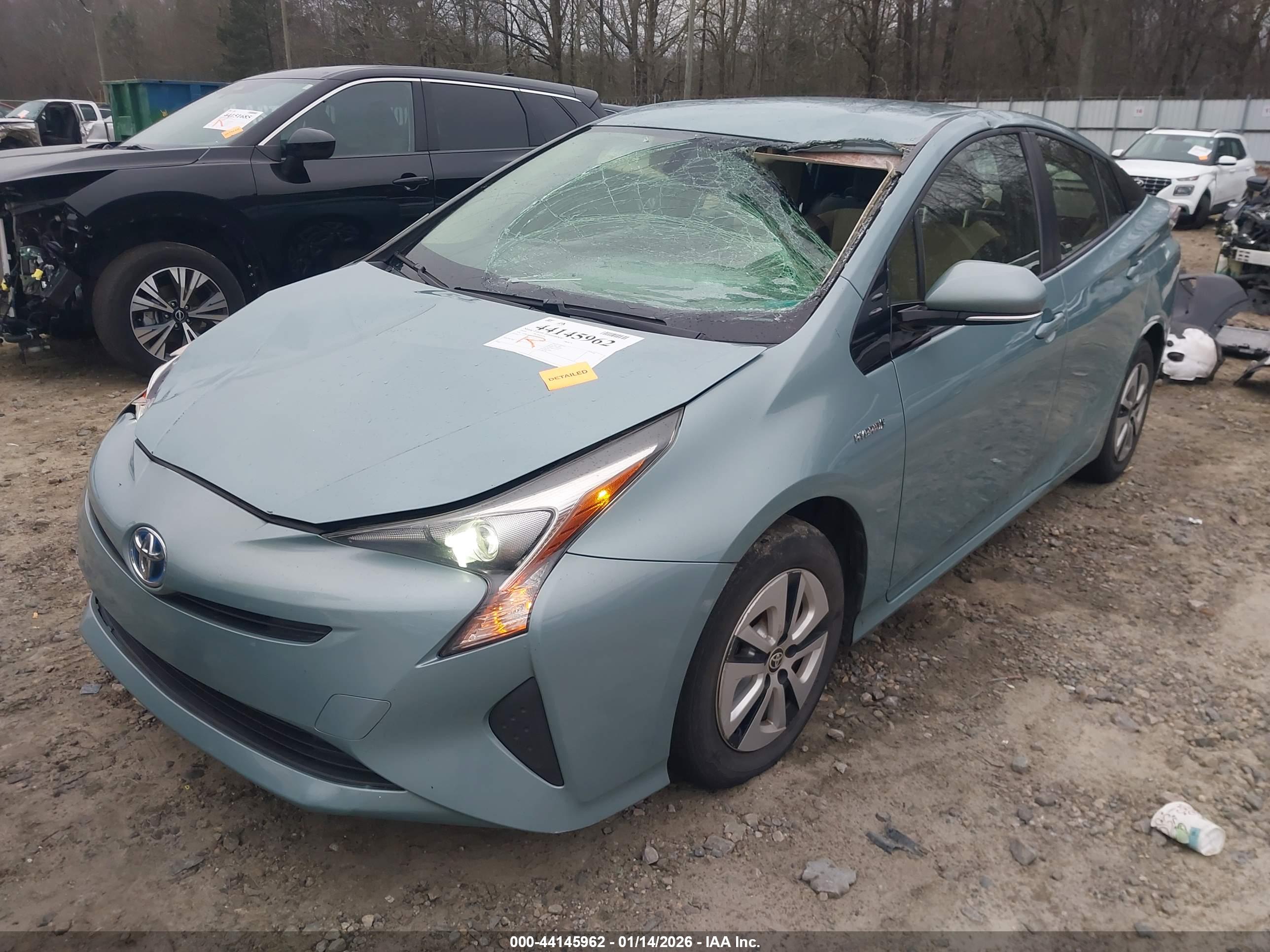 TOYOTA PRIUS image 6