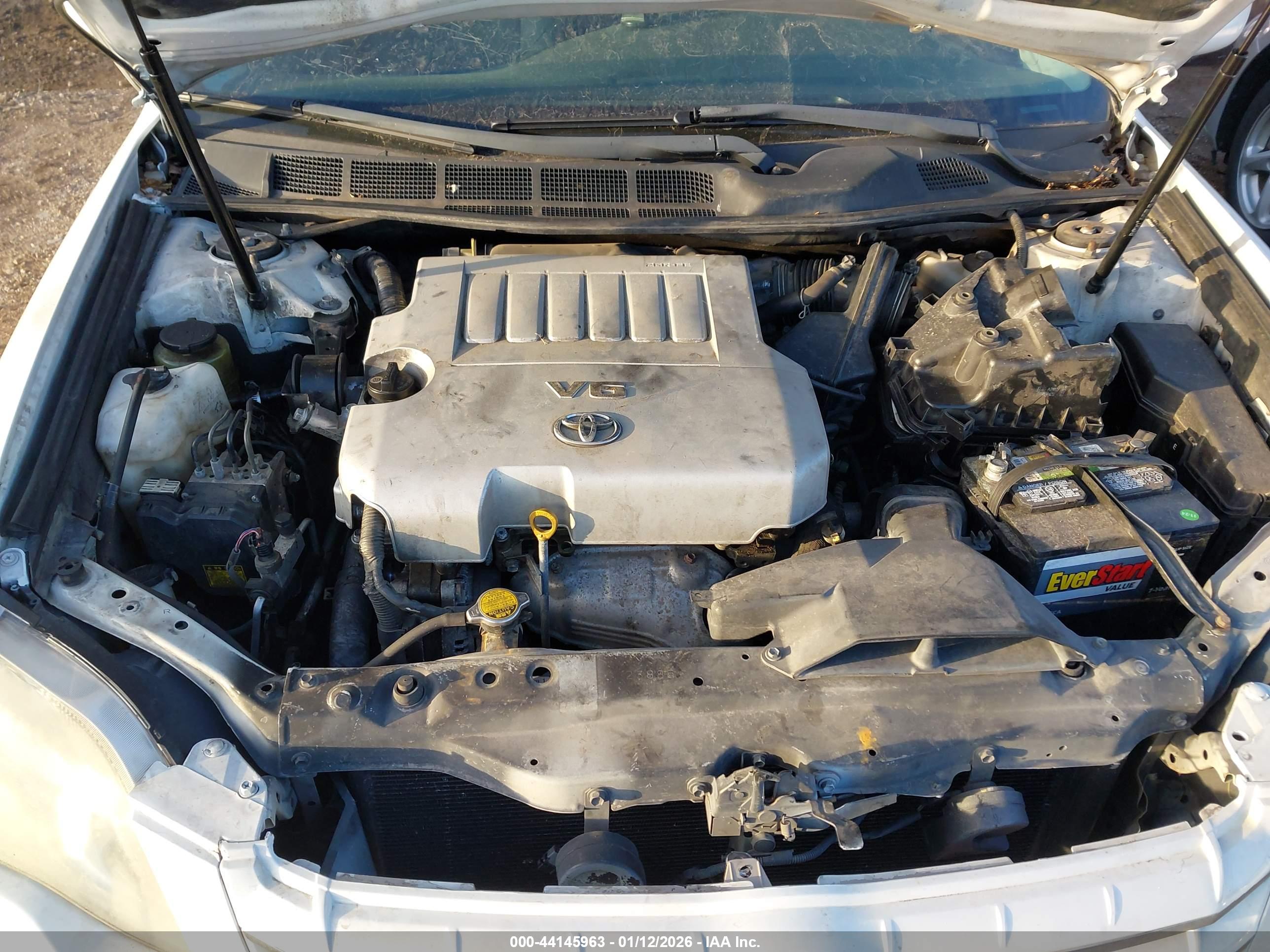 TOYOTA AVALON image 10