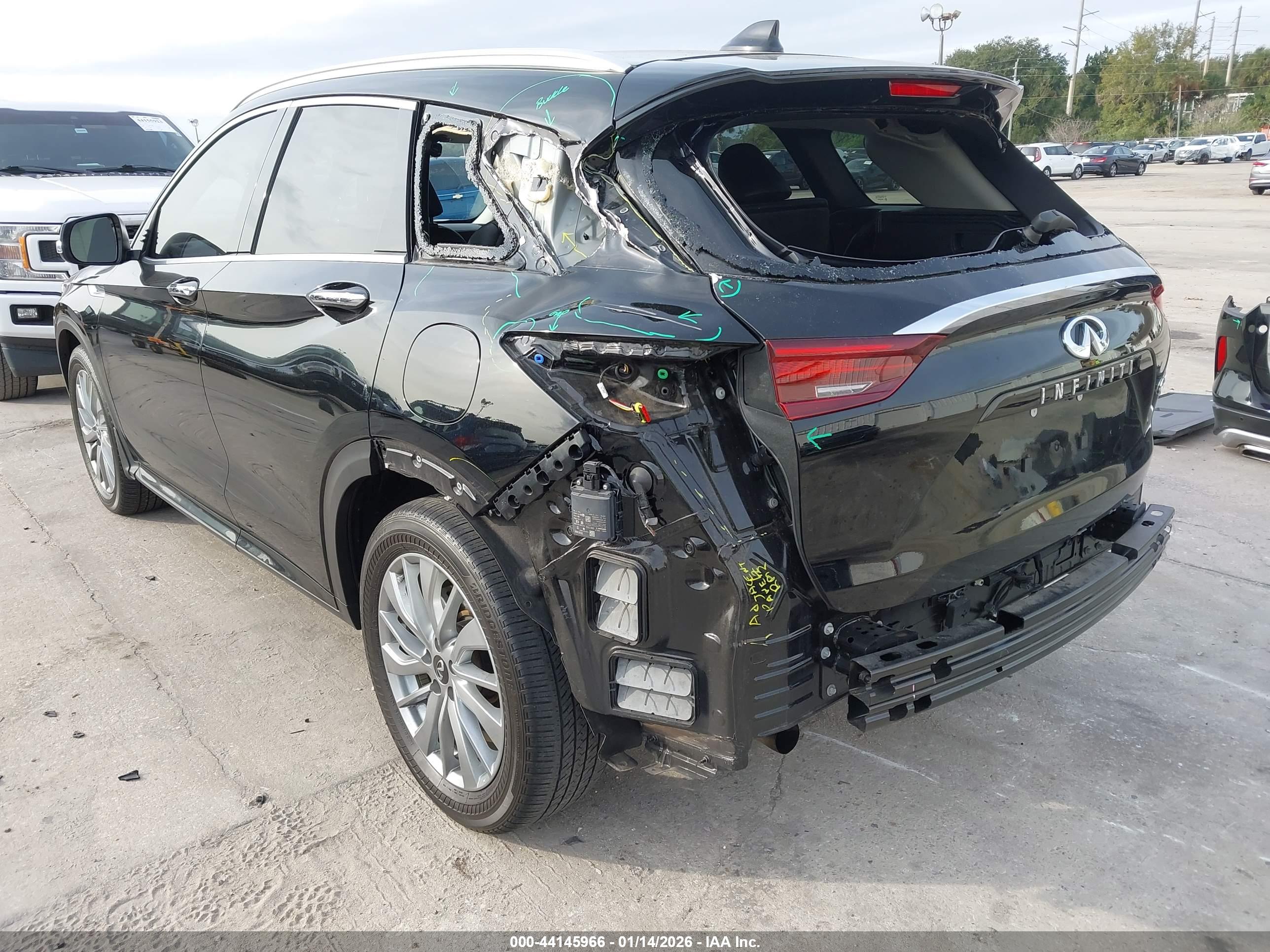 INFINITI QX50 image 3