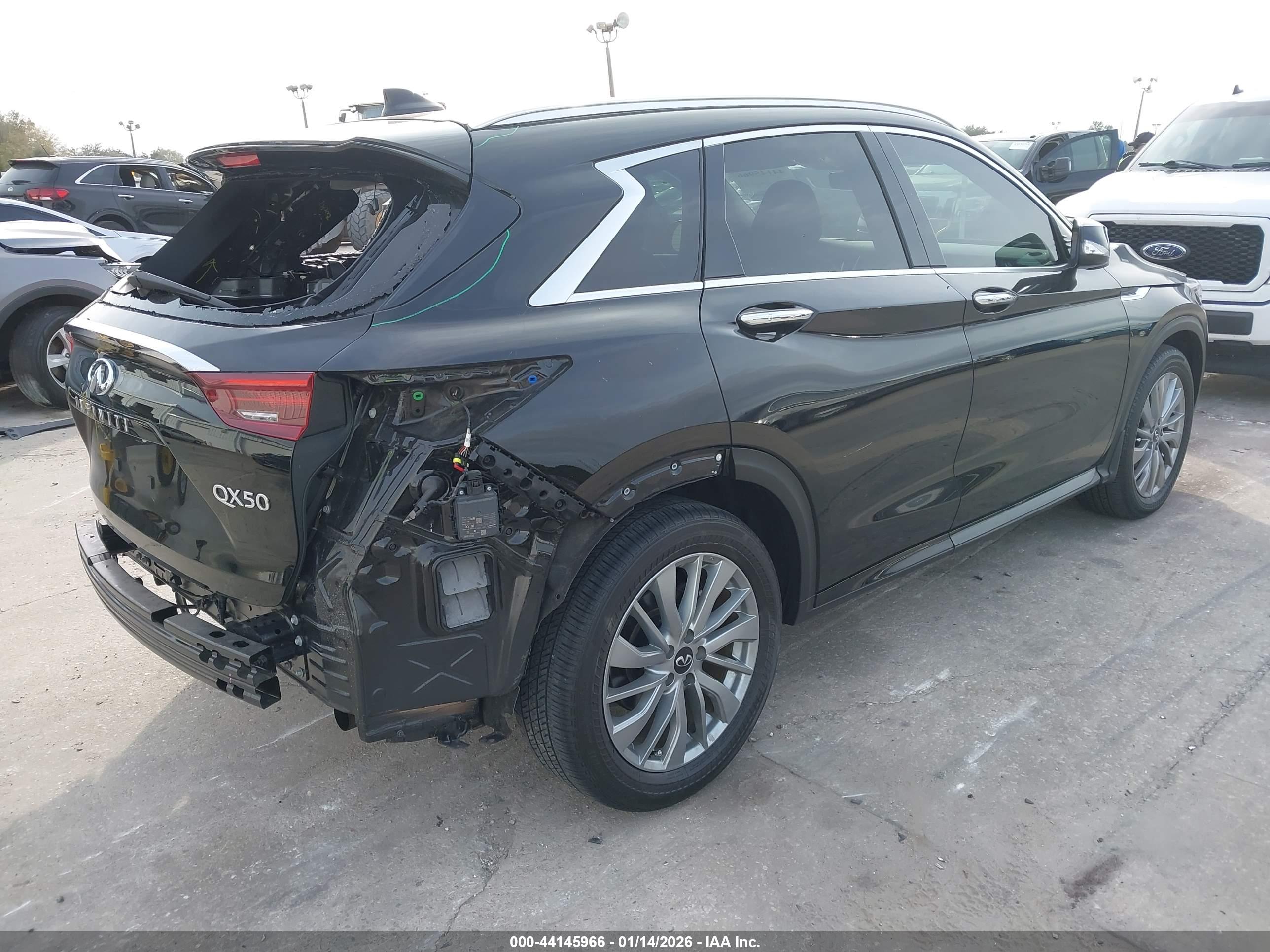 INFINITI QX50 image 4