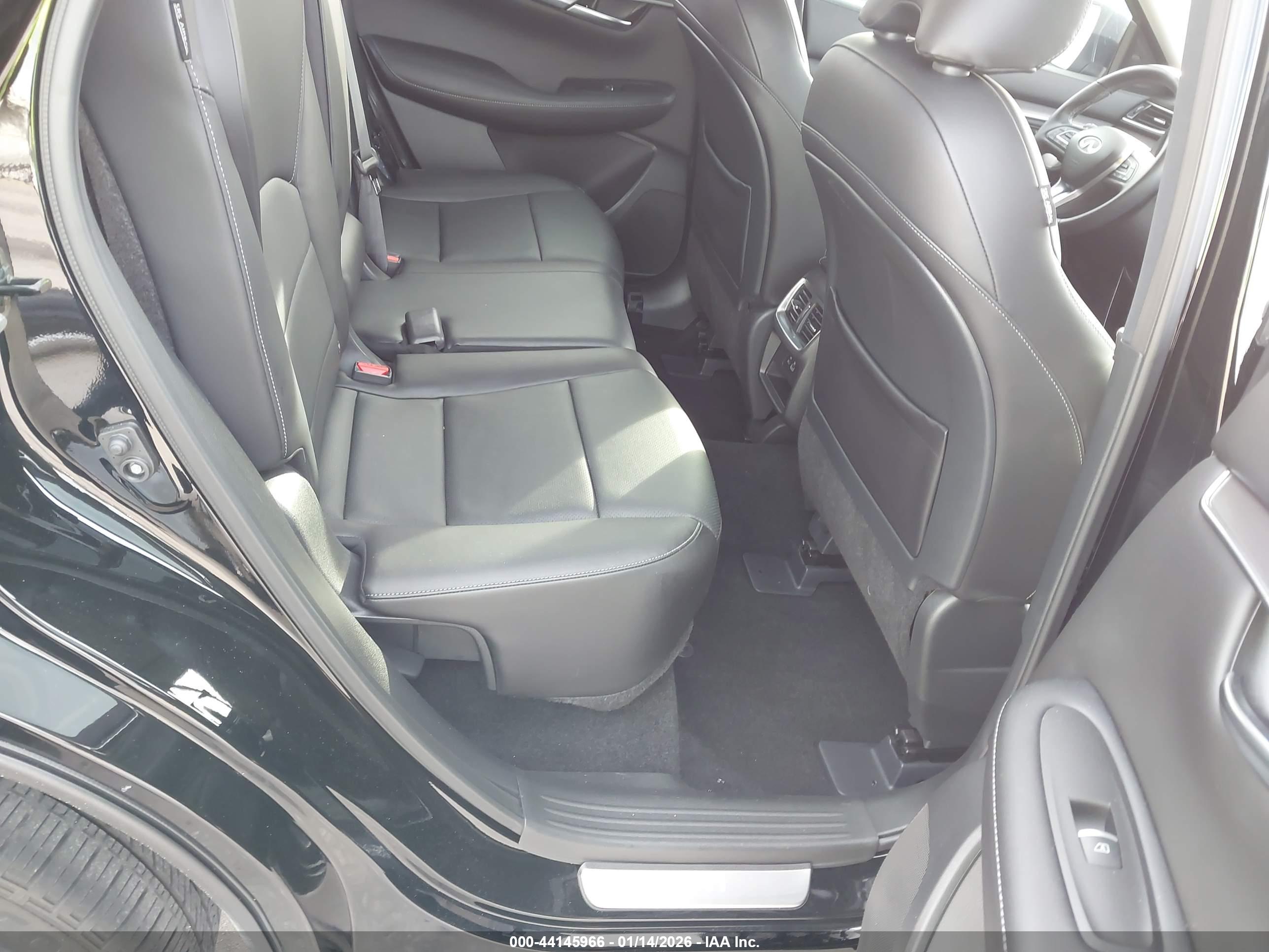 INFINITI QX50 image 8