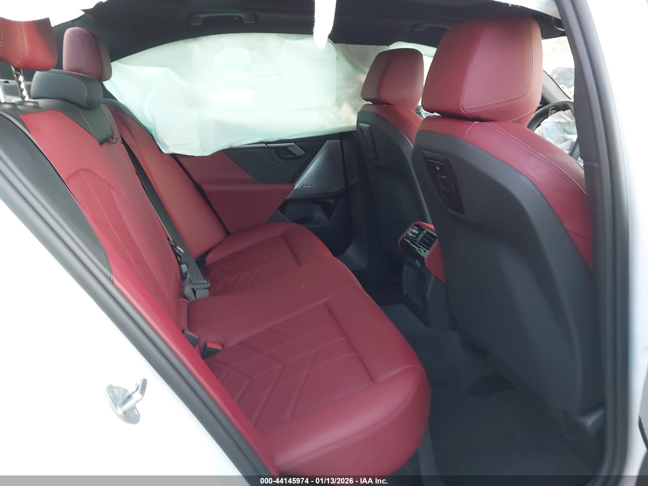 BMW I5 image 8