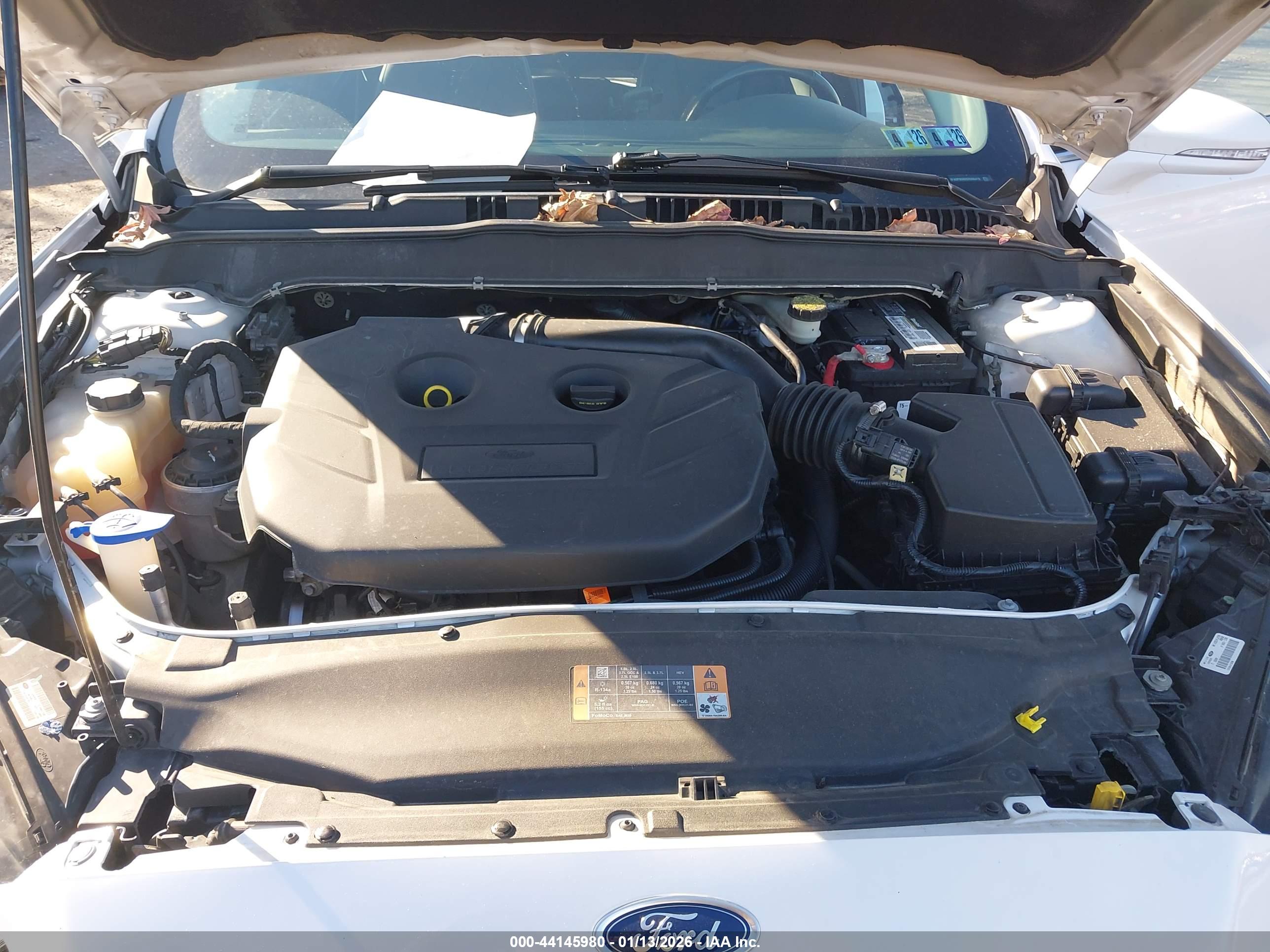 FORD FUSION image 10