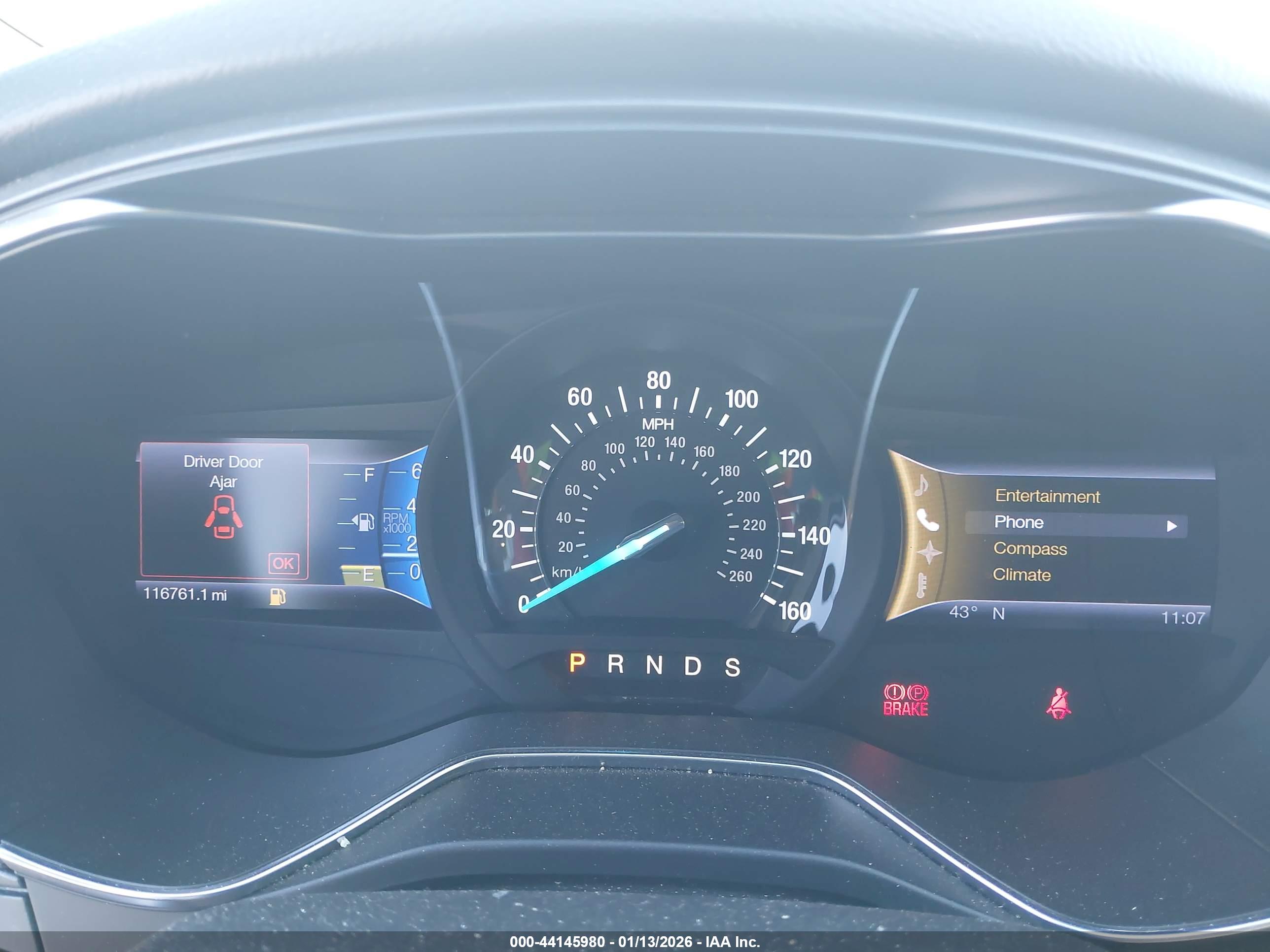 FORD FUSION image 7