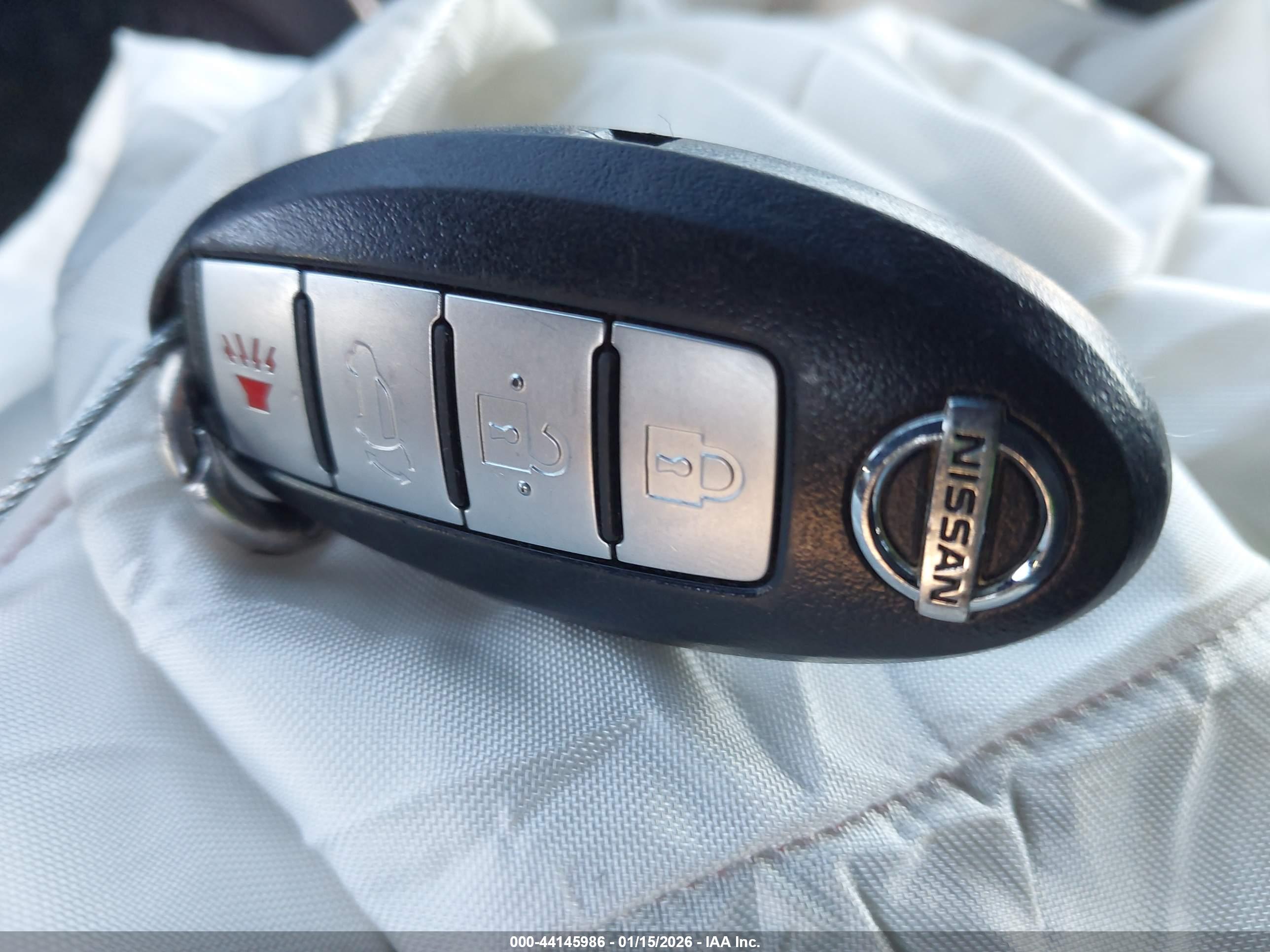 NISSAN MURANO image 11
