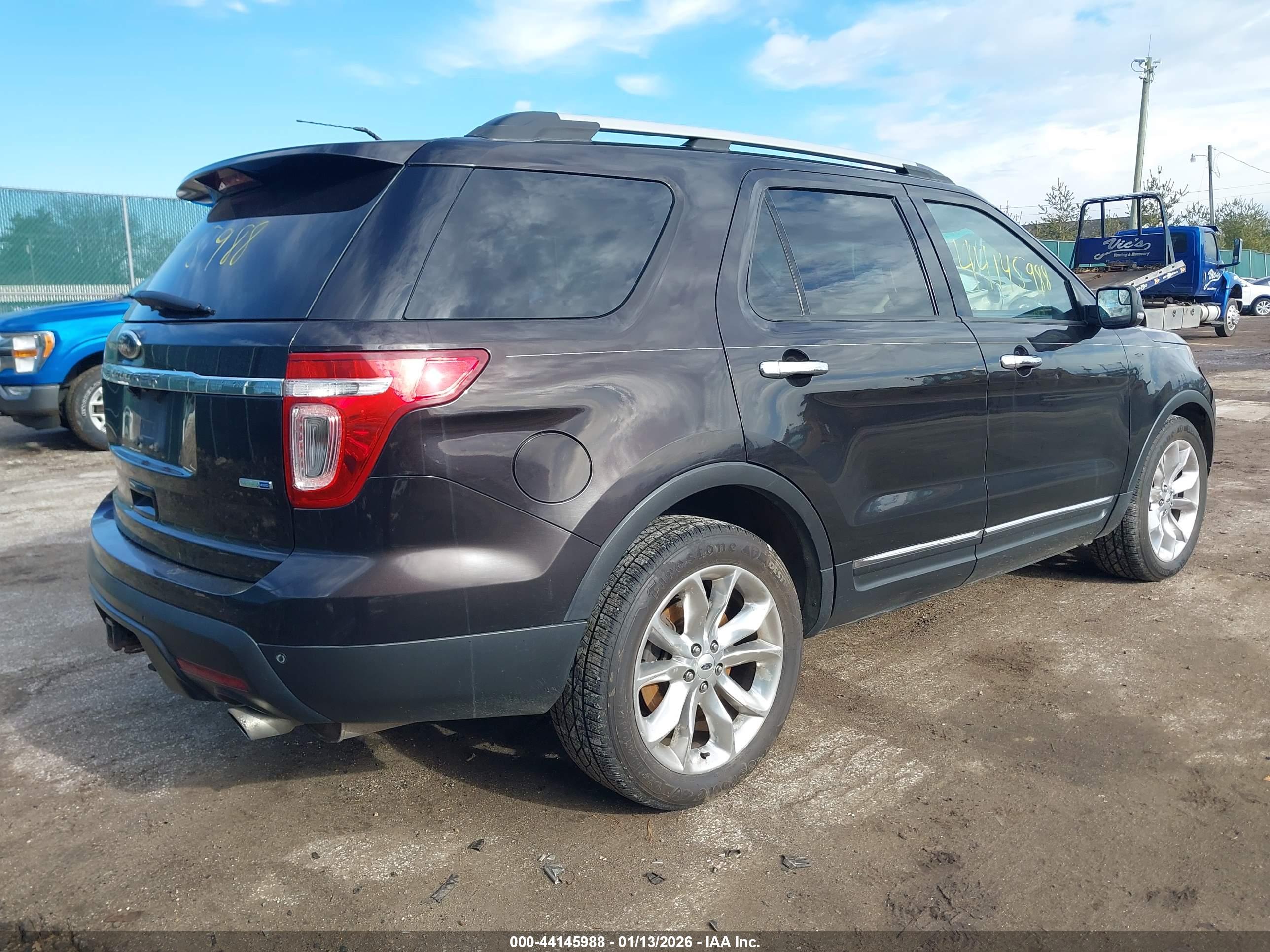 FORD EXPLORER image 4