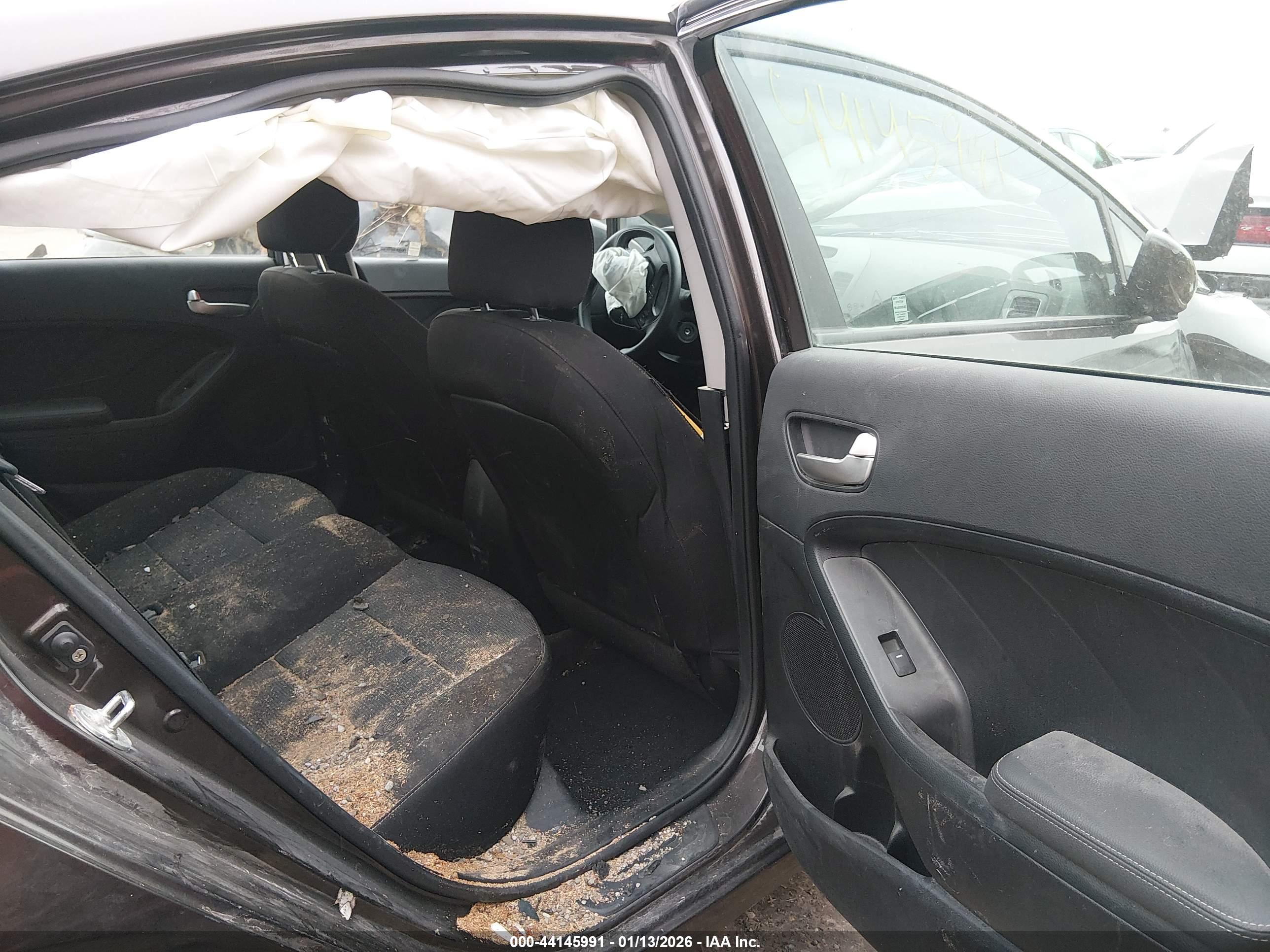 KIA FORTE image 8