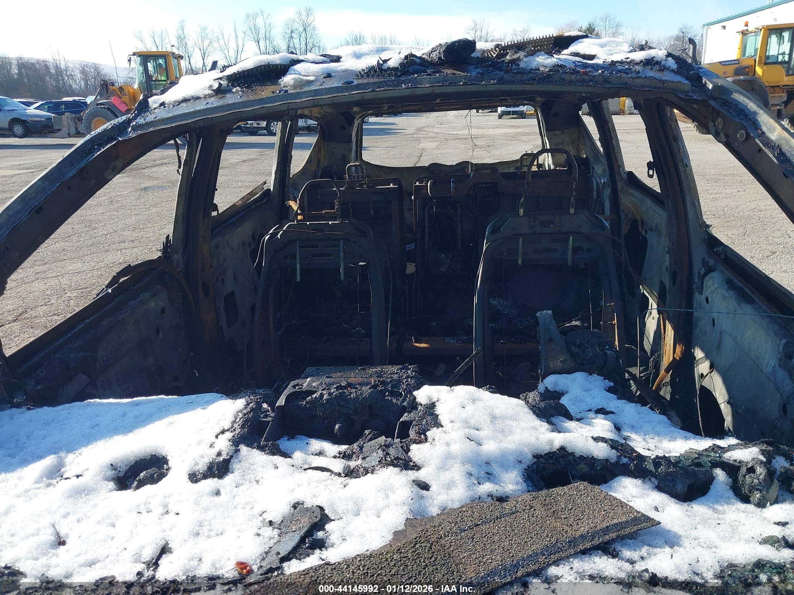 FORD ESCAPE image 6