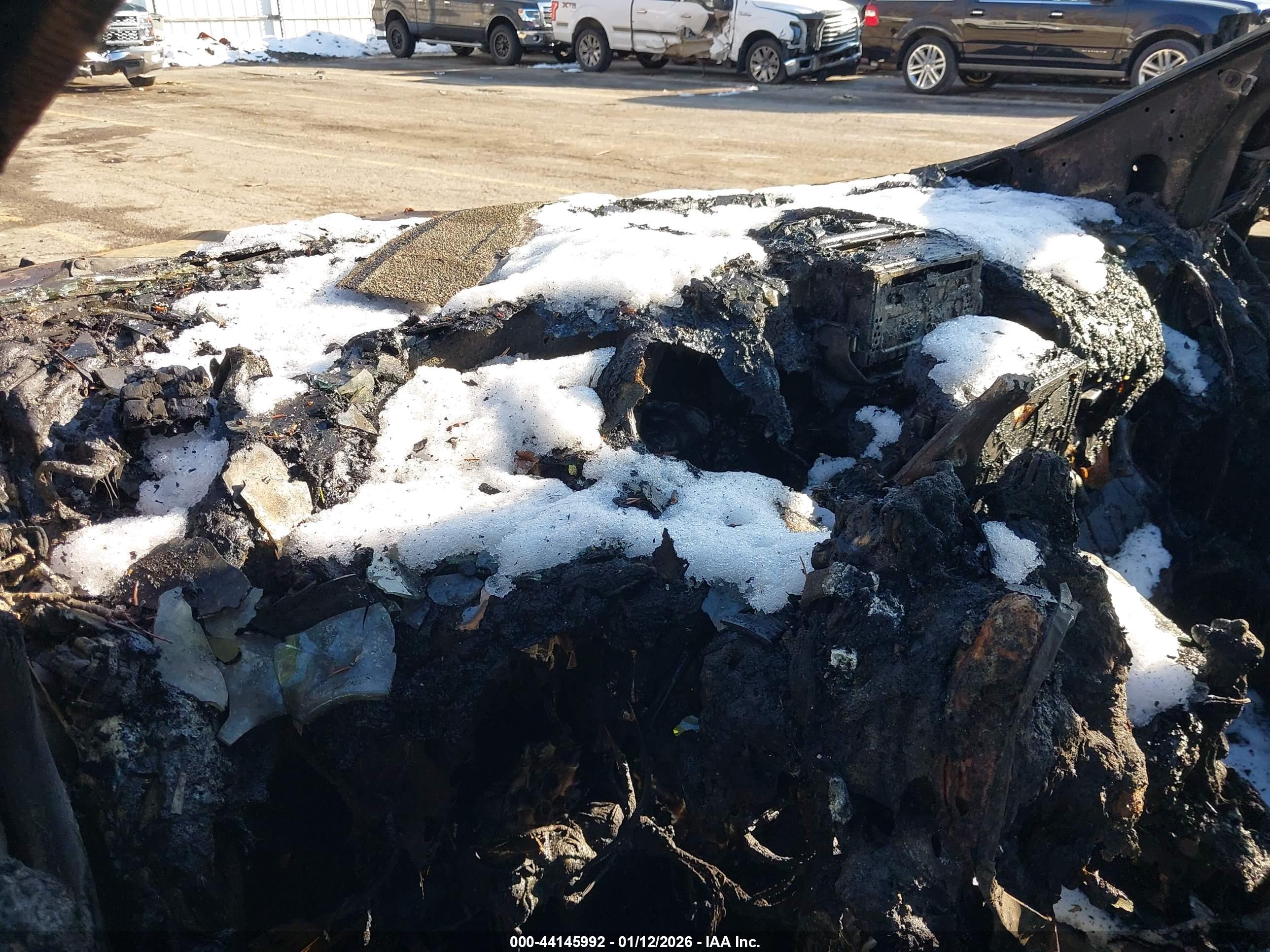 FORD ESCAPE image 7