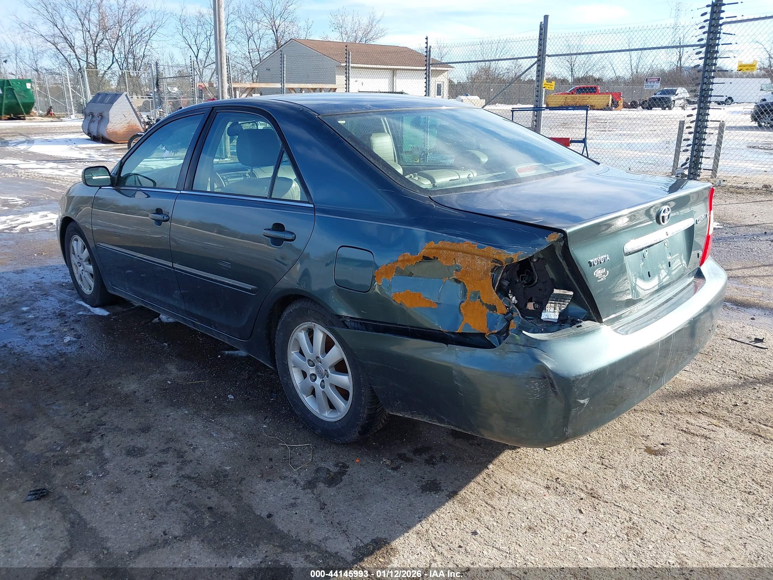 TOYOTA CAMRY image 3