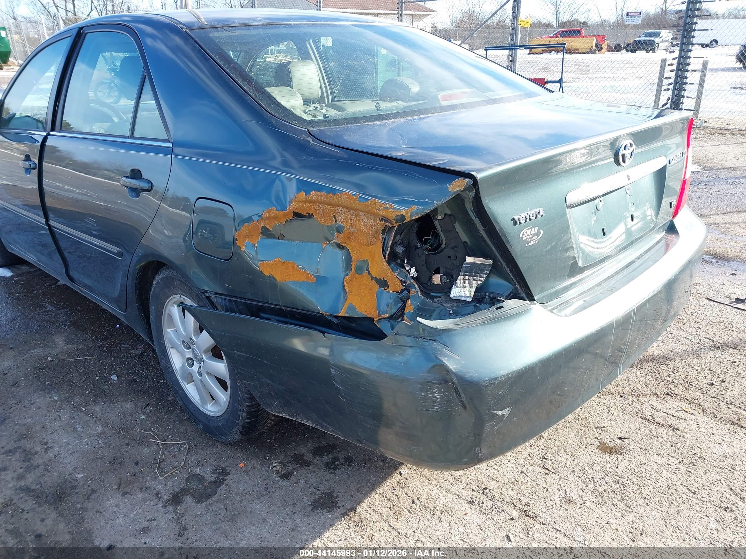 TOYOTA CAMRY image 6