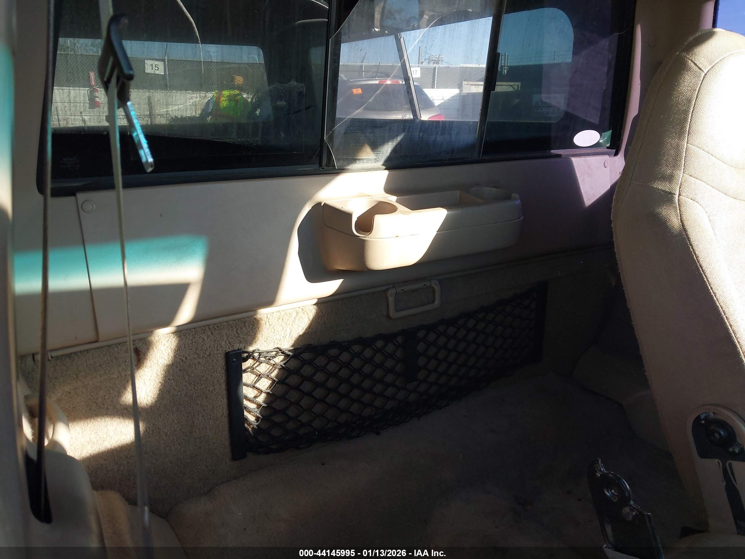 FORD RANGER image 8