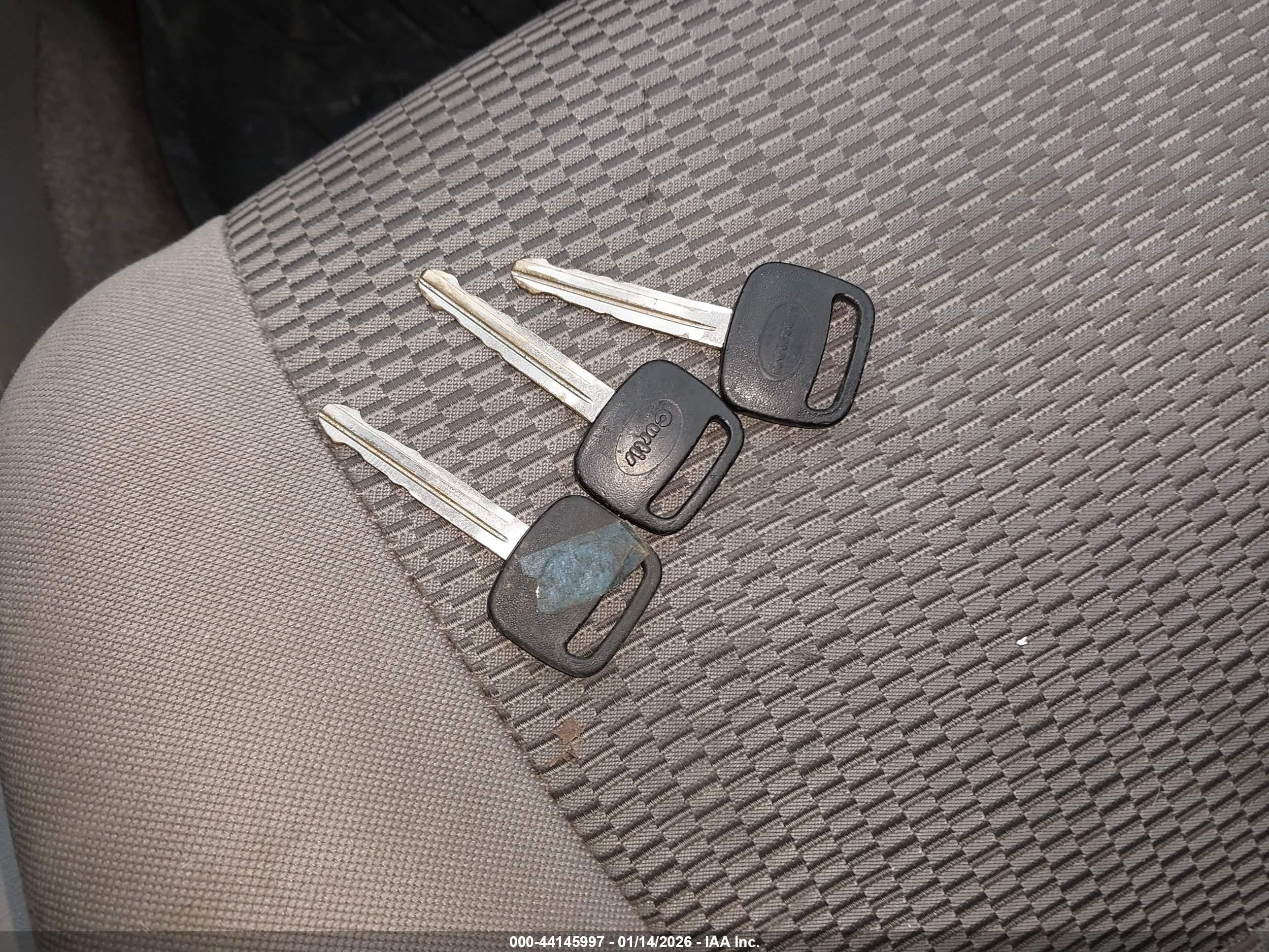 TOYOTA RAV4 image 11