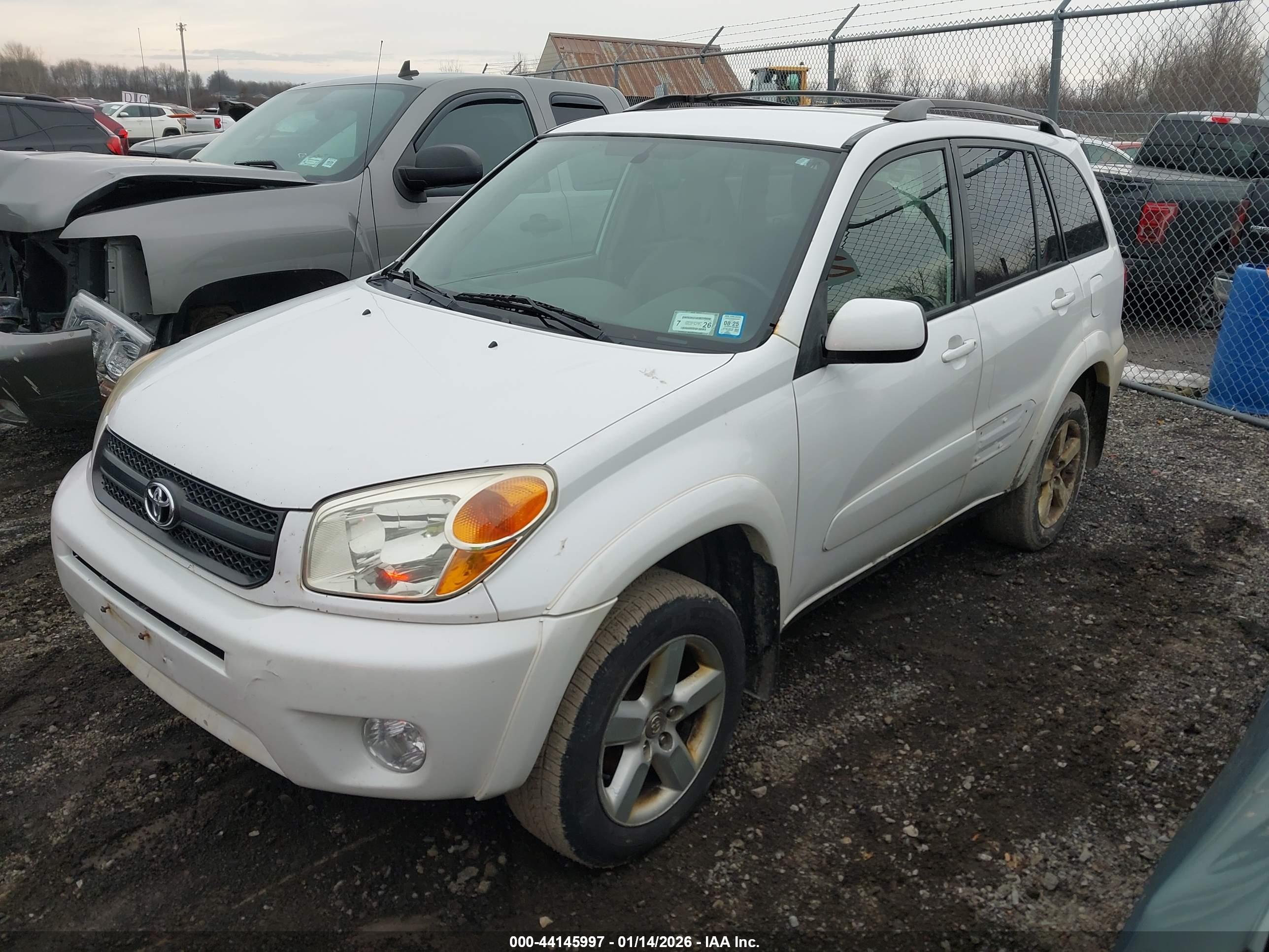 TOYOTA RAV4 image 2