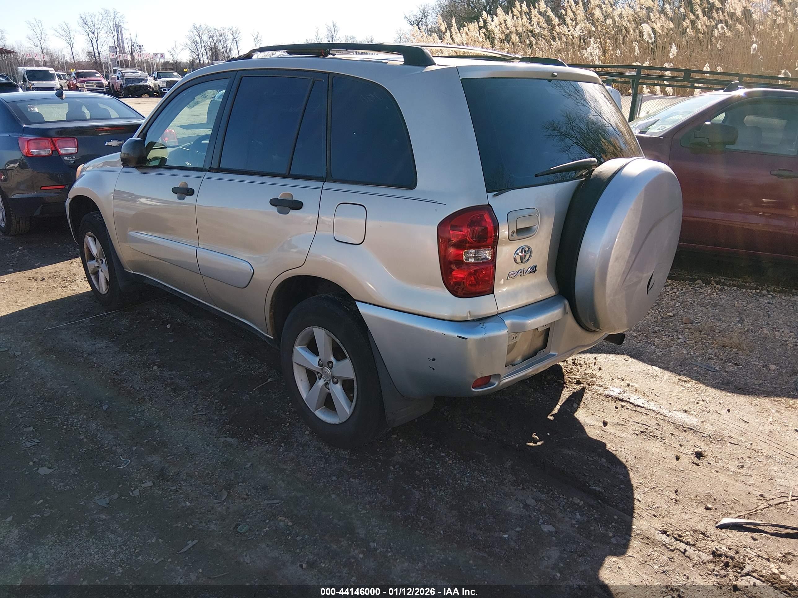 TOYOTA RAV4 image 3