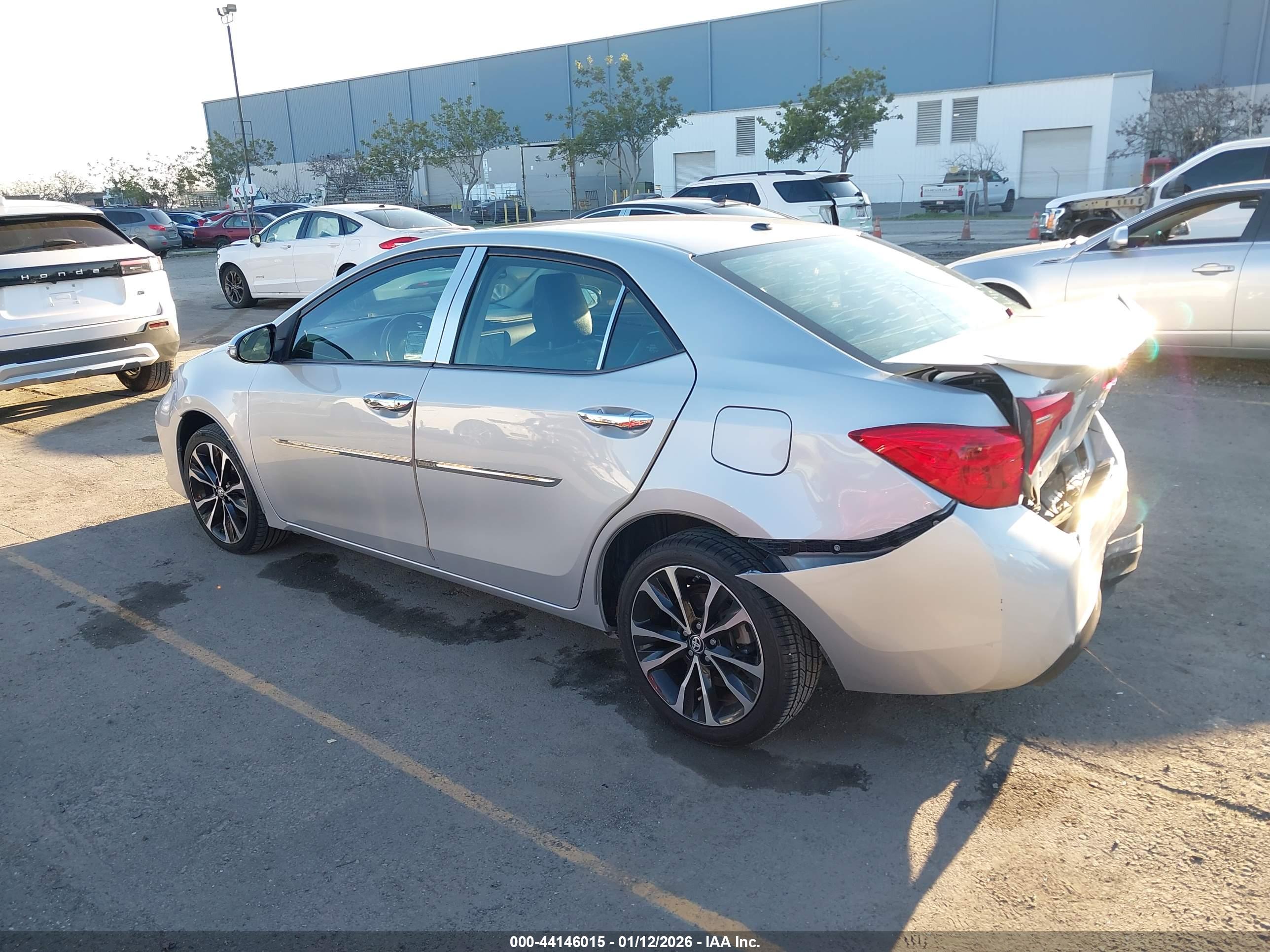 TOYOTA COROLLA image 3