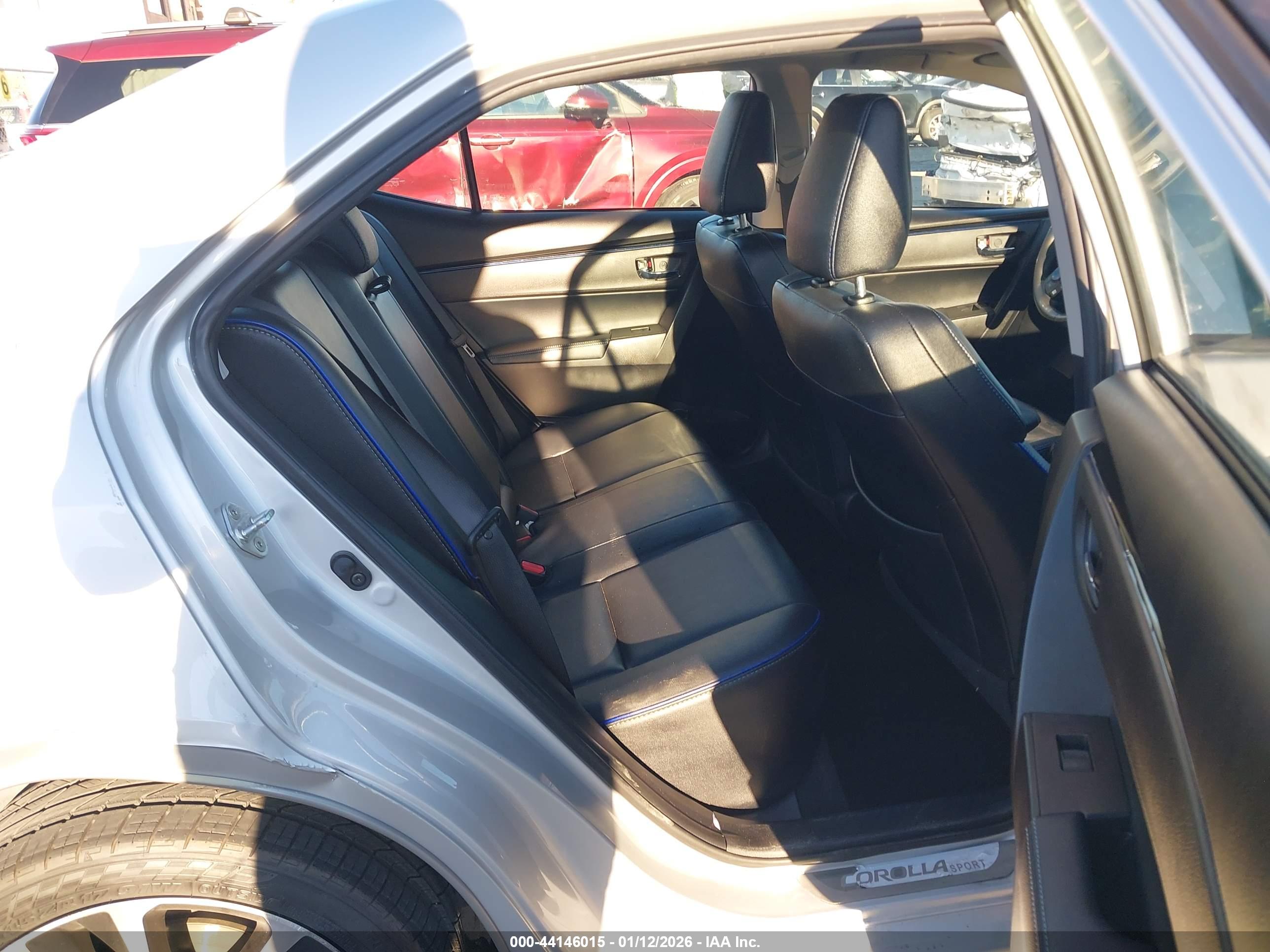 TOYOTA COROLLA image 8